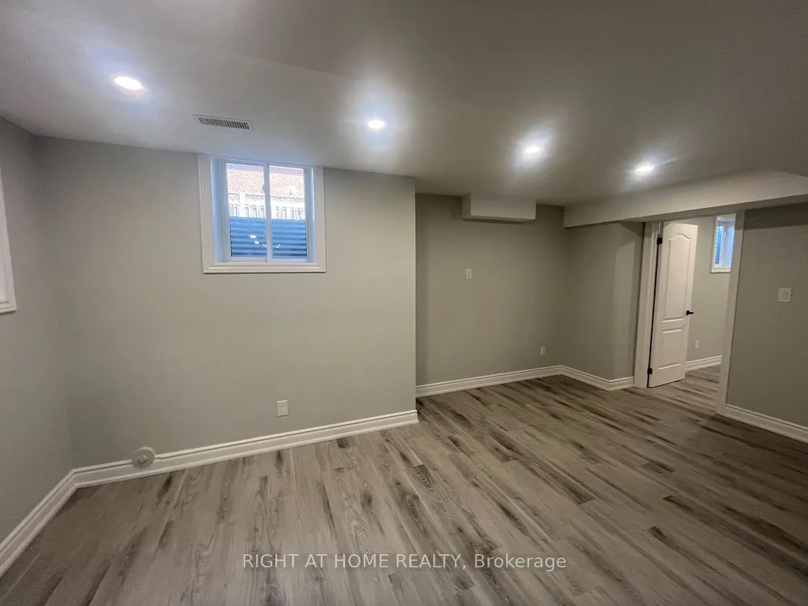 22 Amboise Crescent, #Basement