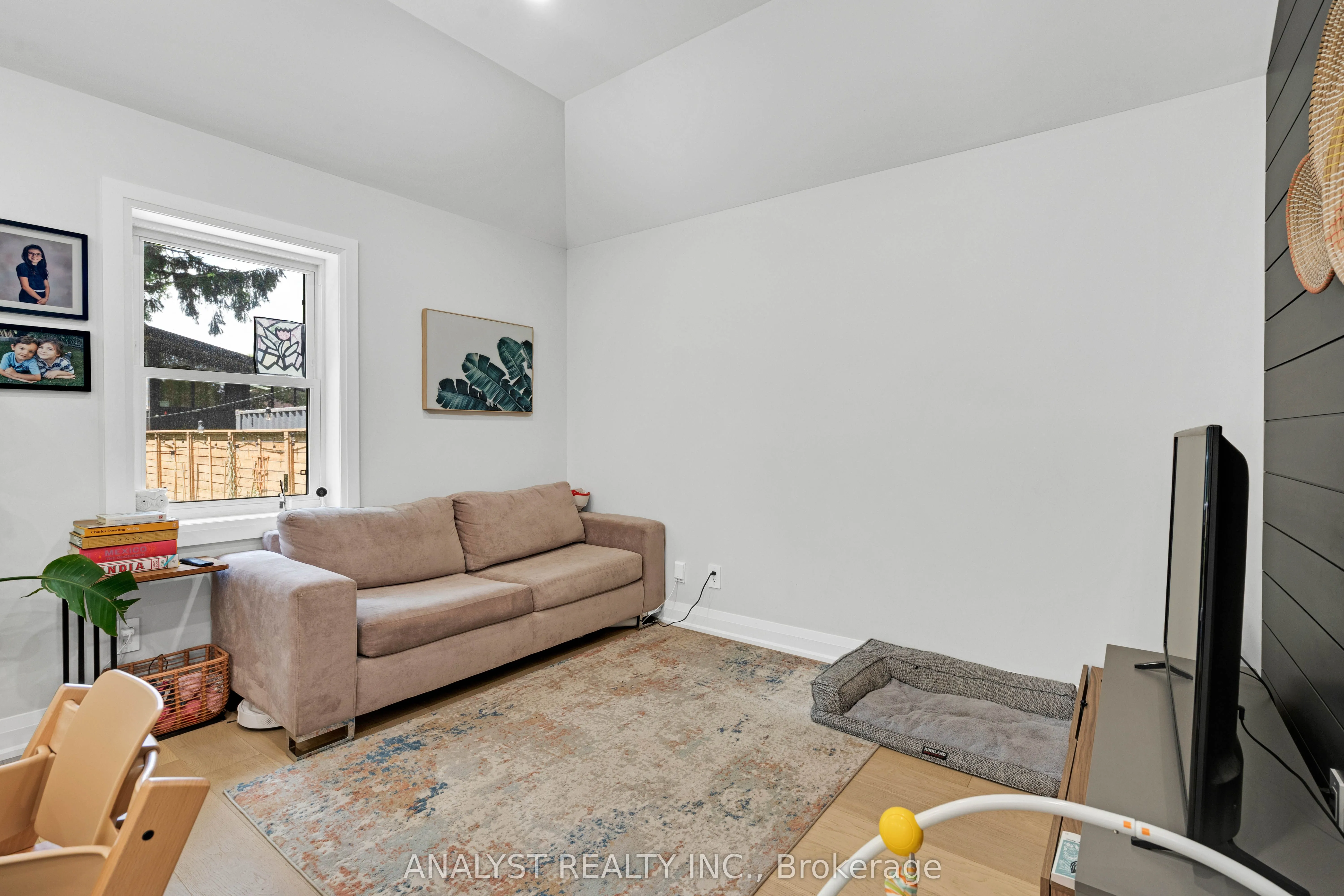 42 Smithfield Drive