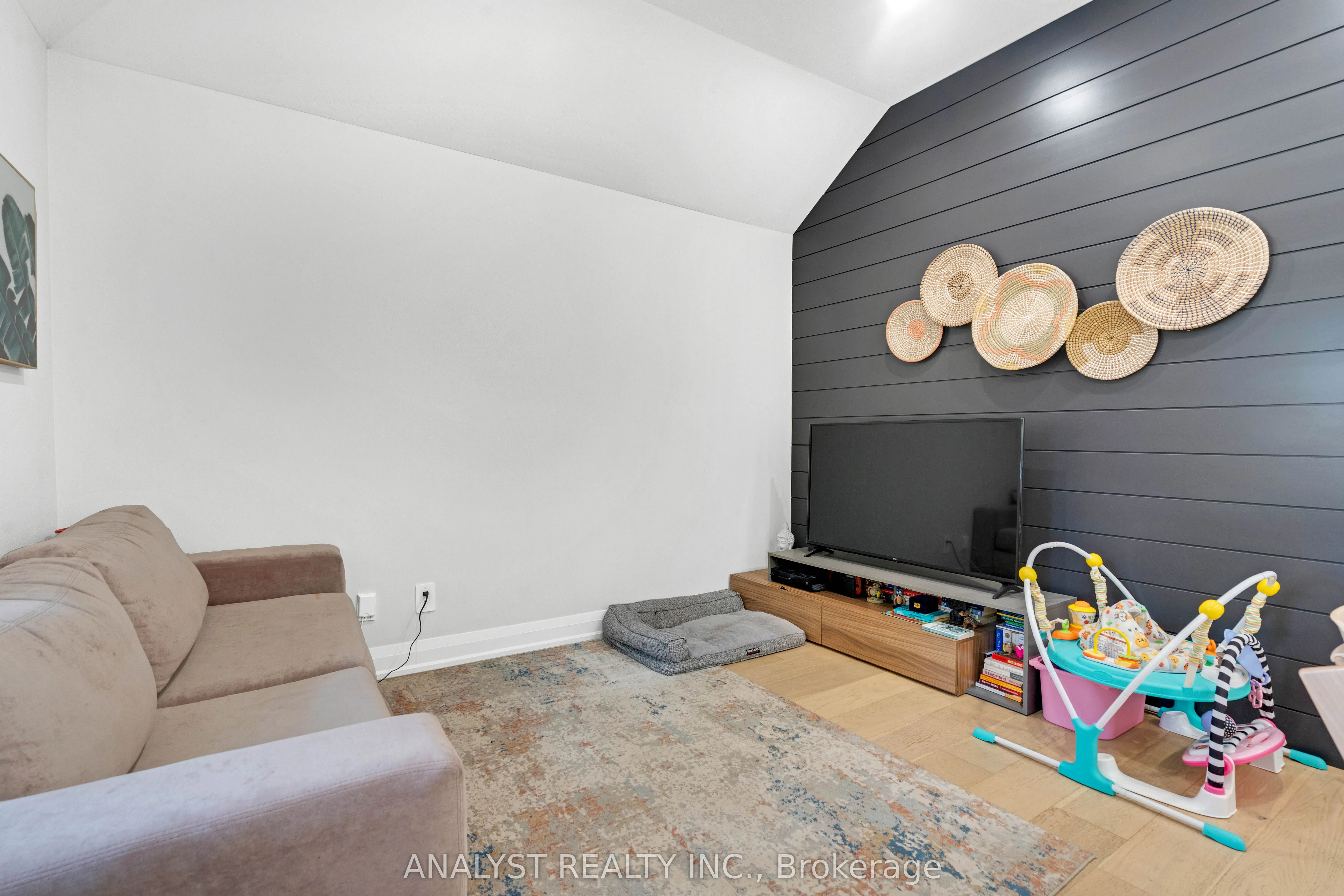 42 Smithfield Drive