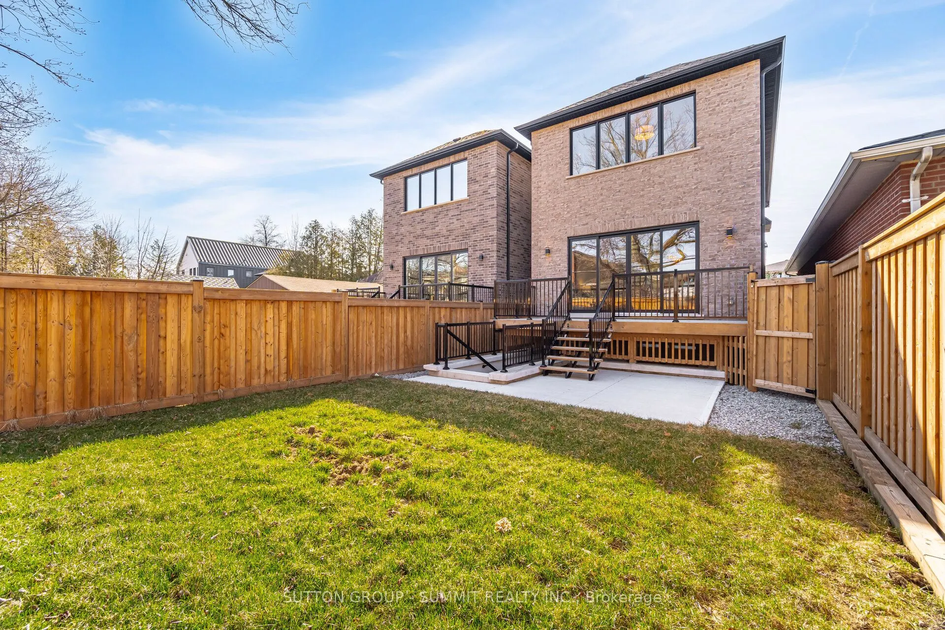 62 Ash Crescent
