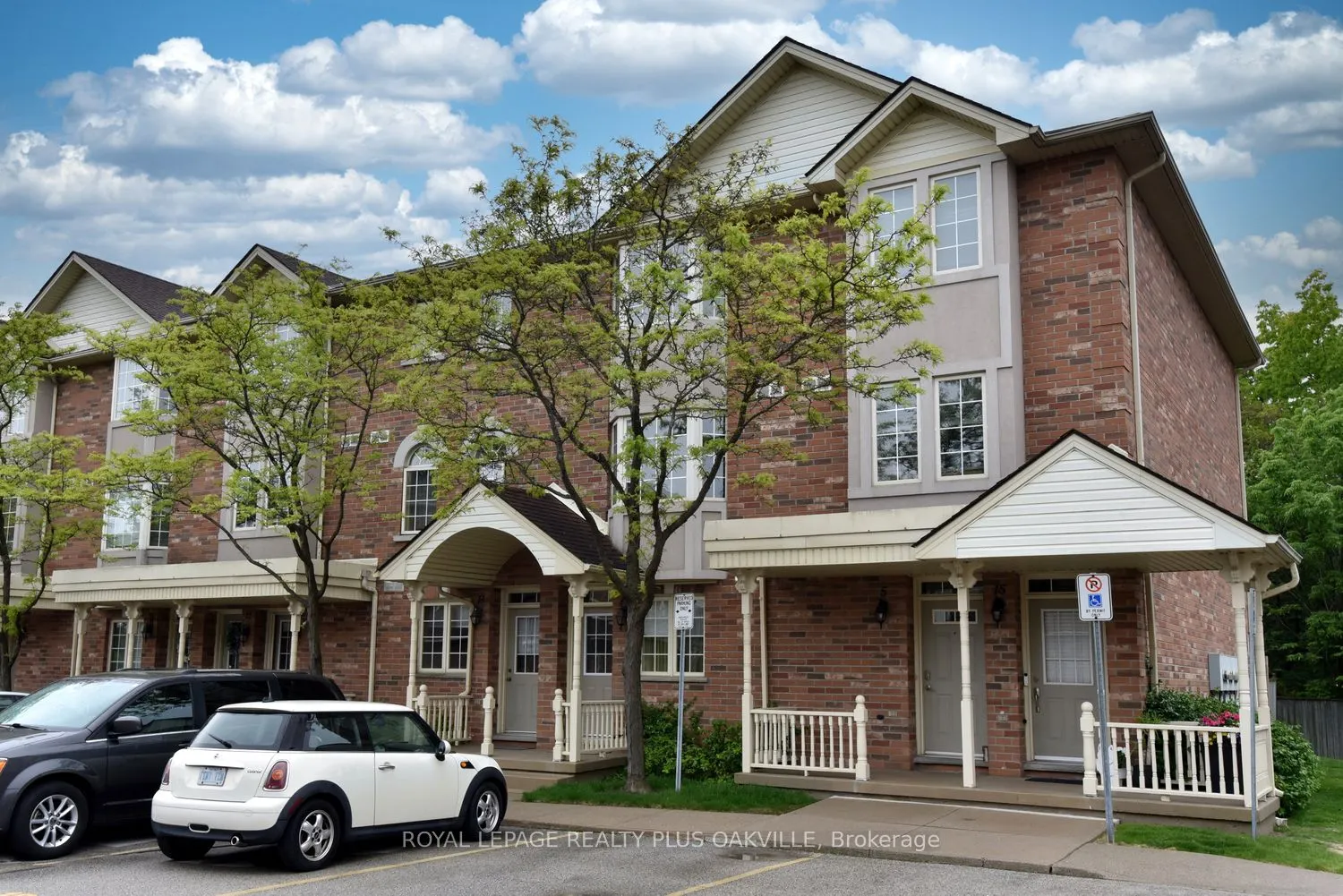 4045 Upper Middle Road, #14