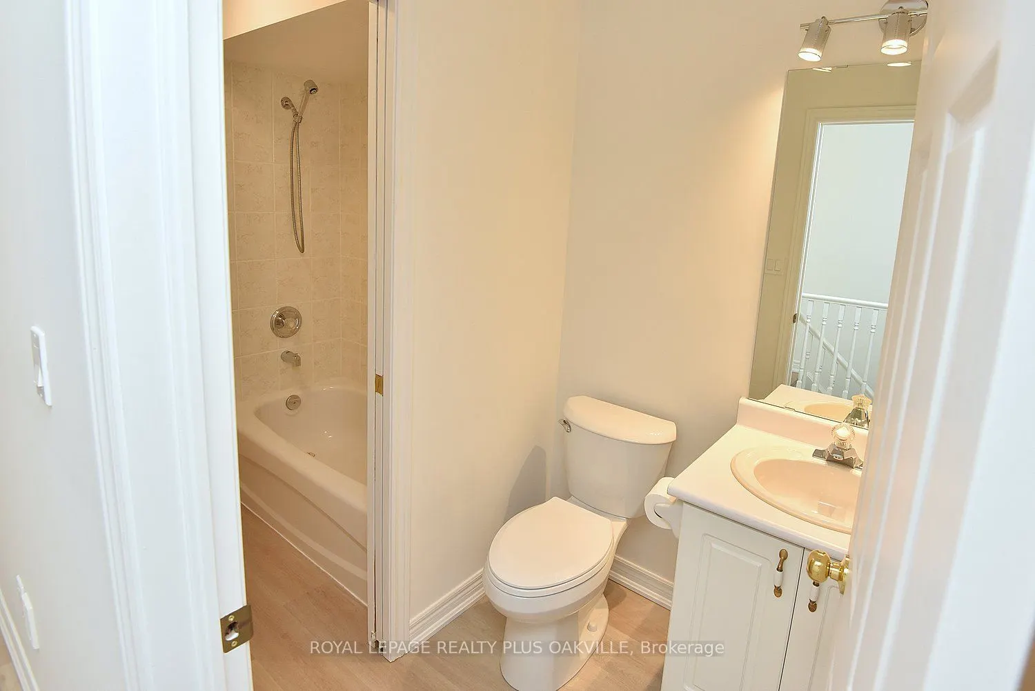 4045 Upper Middle Road, #14