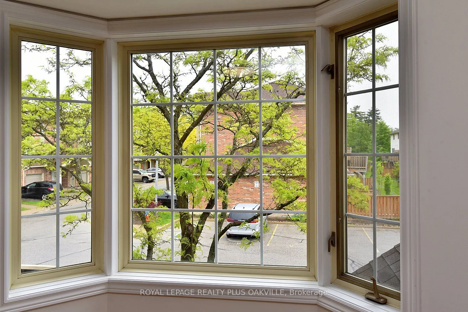 4045 Upper Middle Road, #14