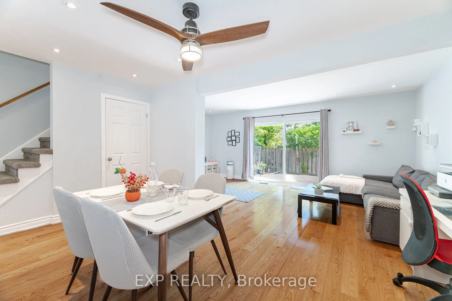 2779 Gananoque Drive, #32