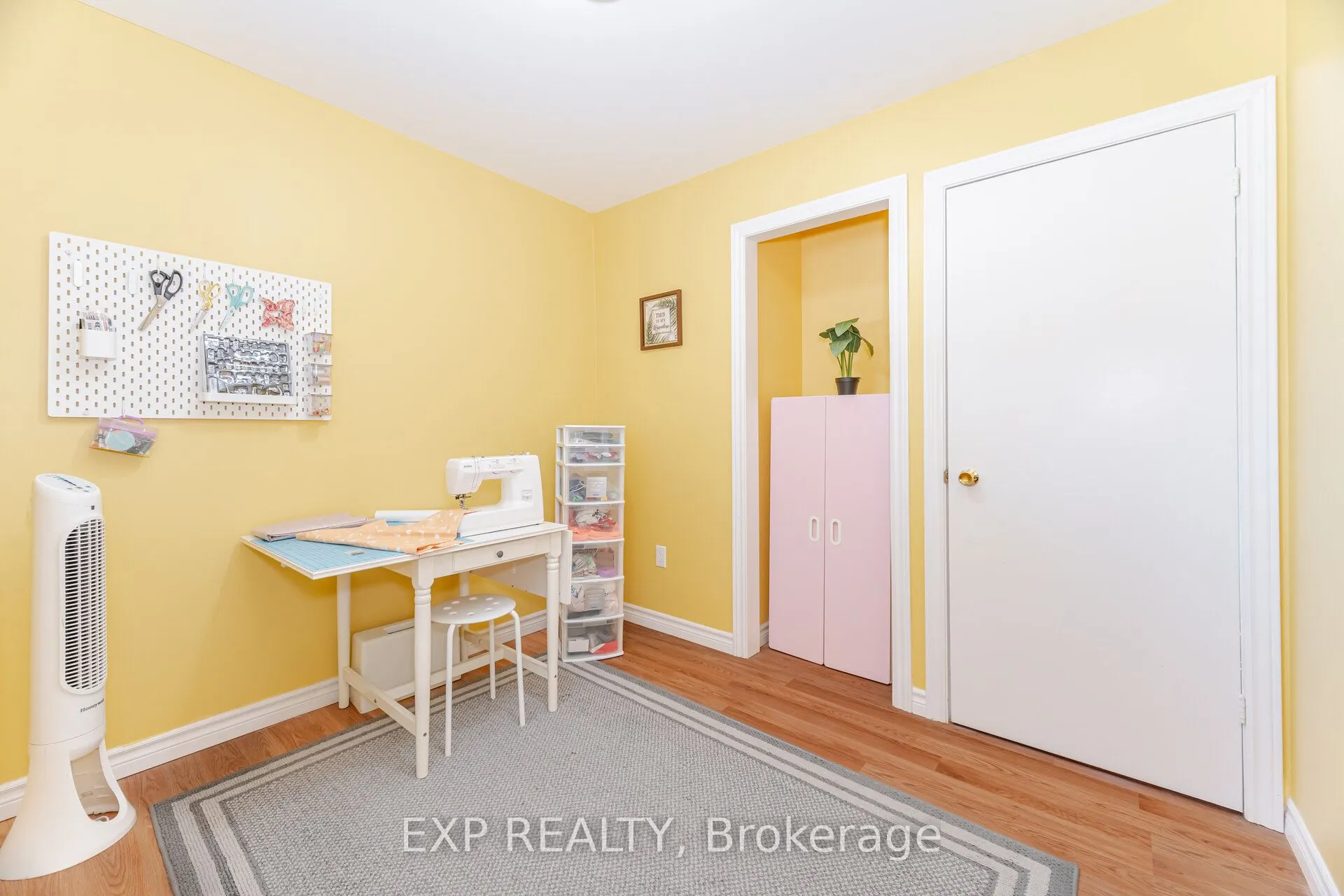 2779 Gananoque Drive, #32