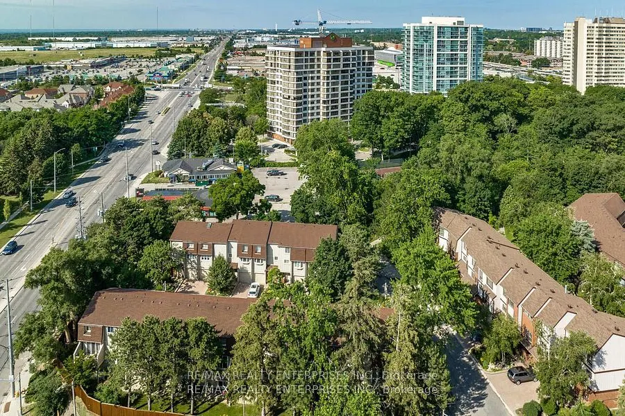 1180 Walden Circle, #19