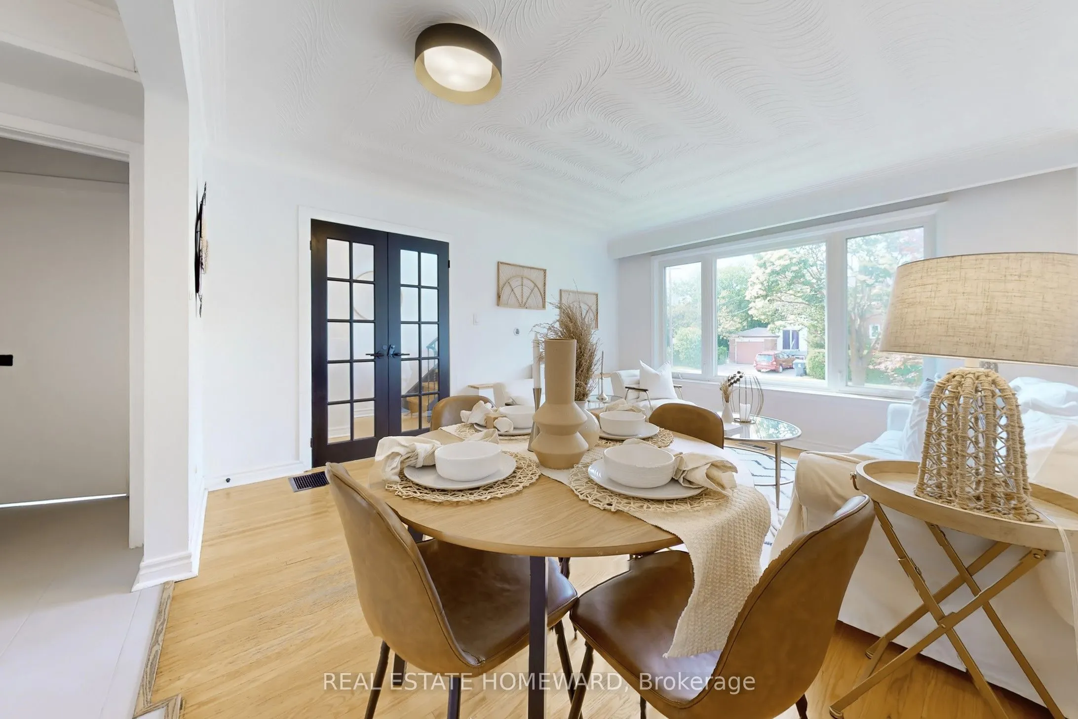 33 Graystone Gardens