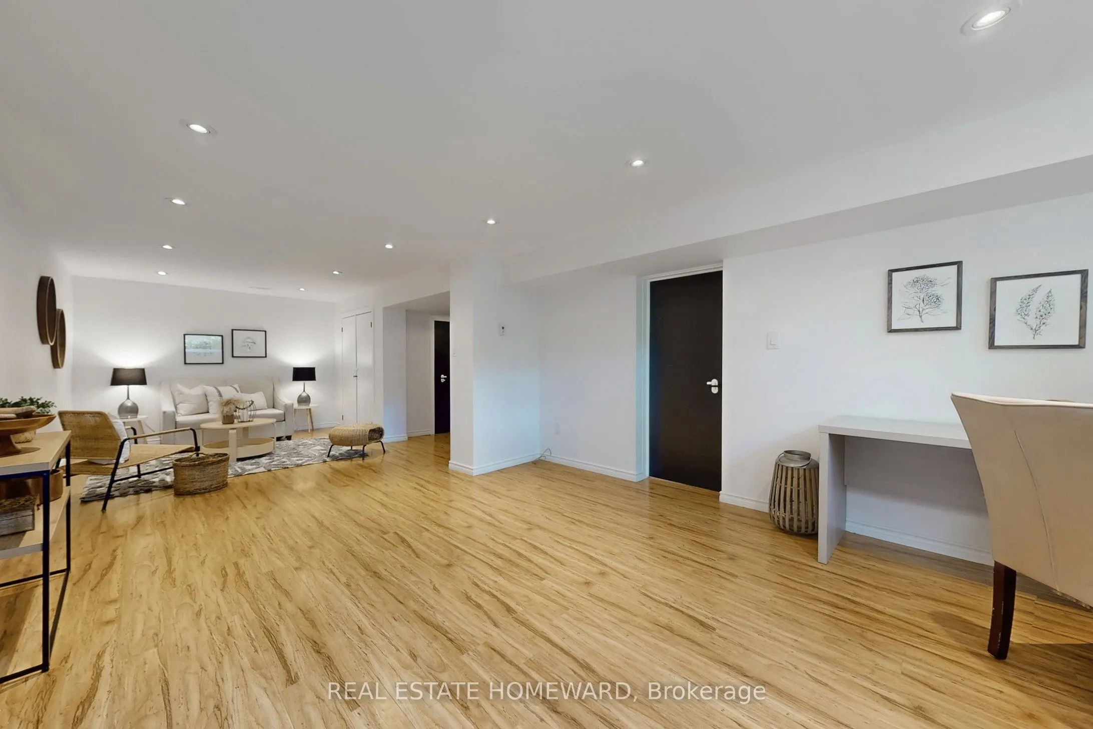 33 Graystone Gardens