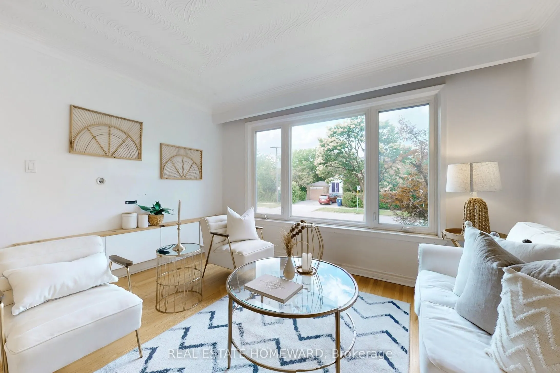 33 Graystone Gardens