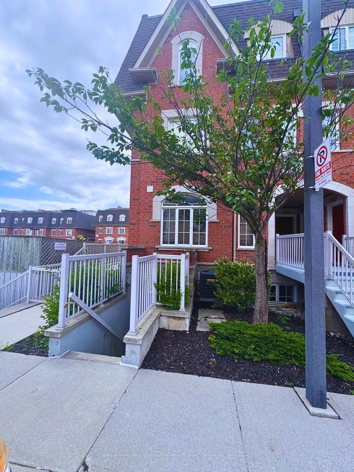601 Shoreline Drive, #145