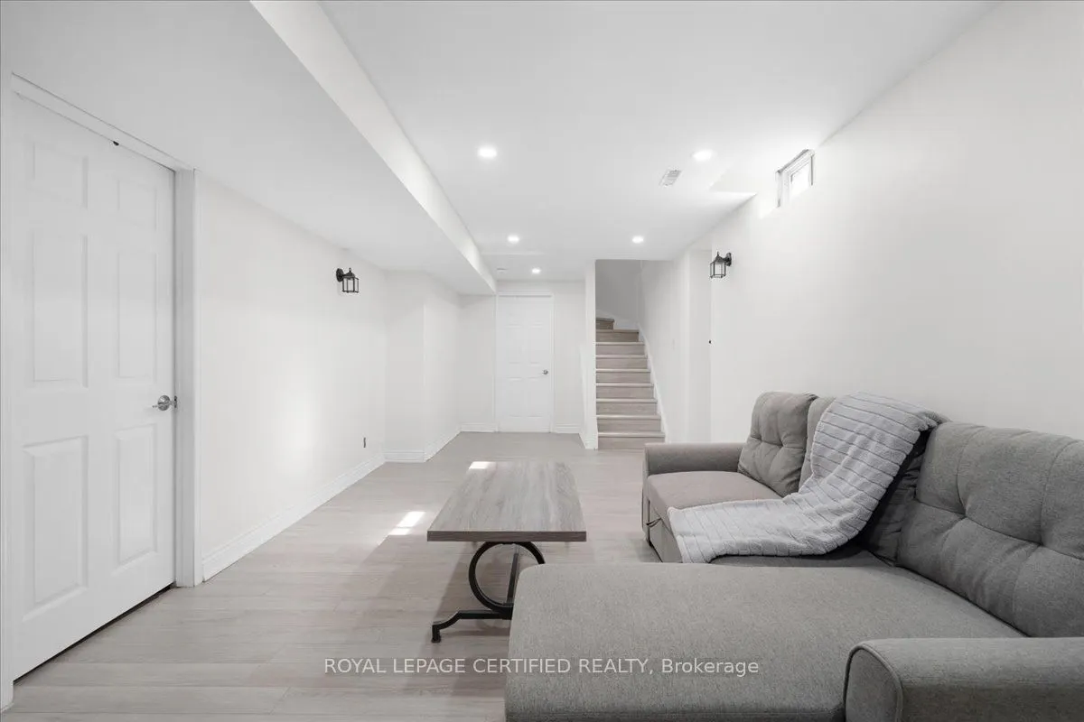 121 Genesee Drive
