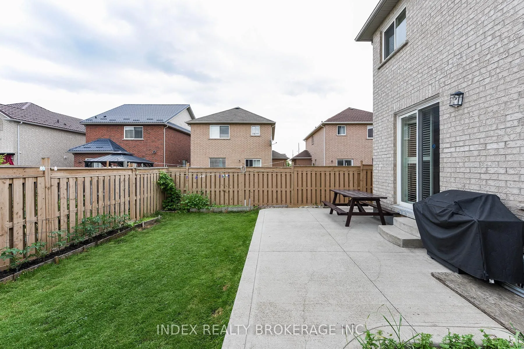33 Portstewart Crescent