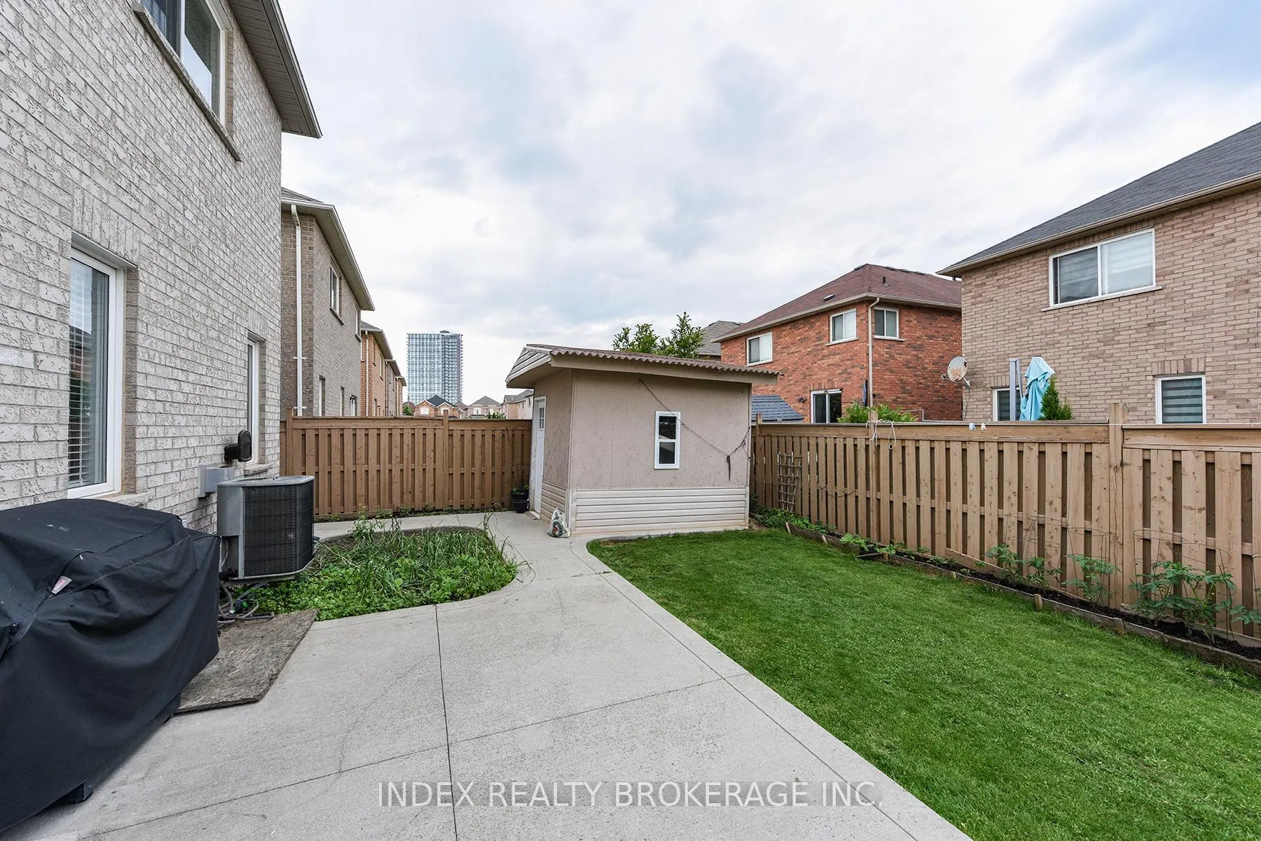 33 Portstewart Crescent