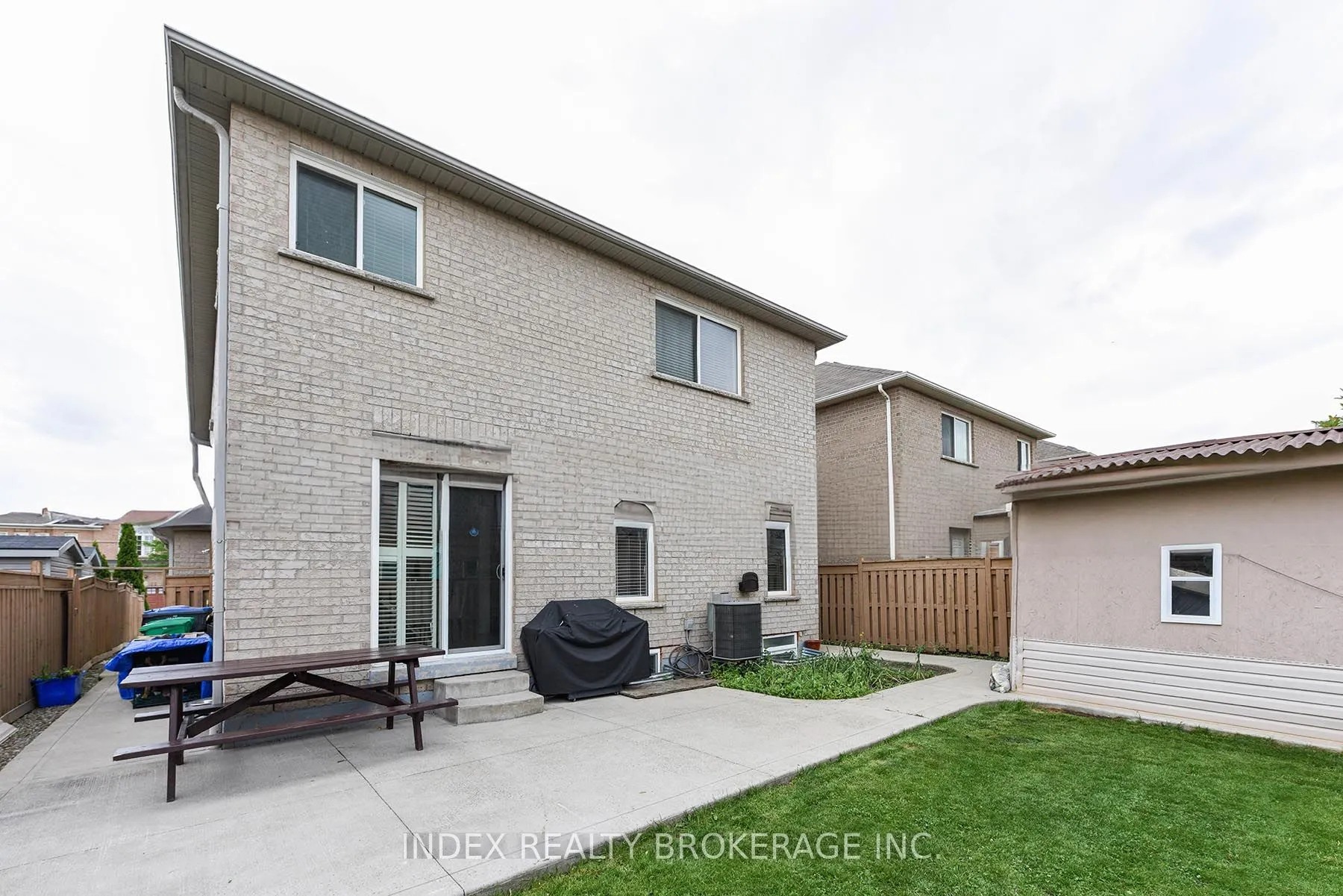 33 Portstewart Crescent