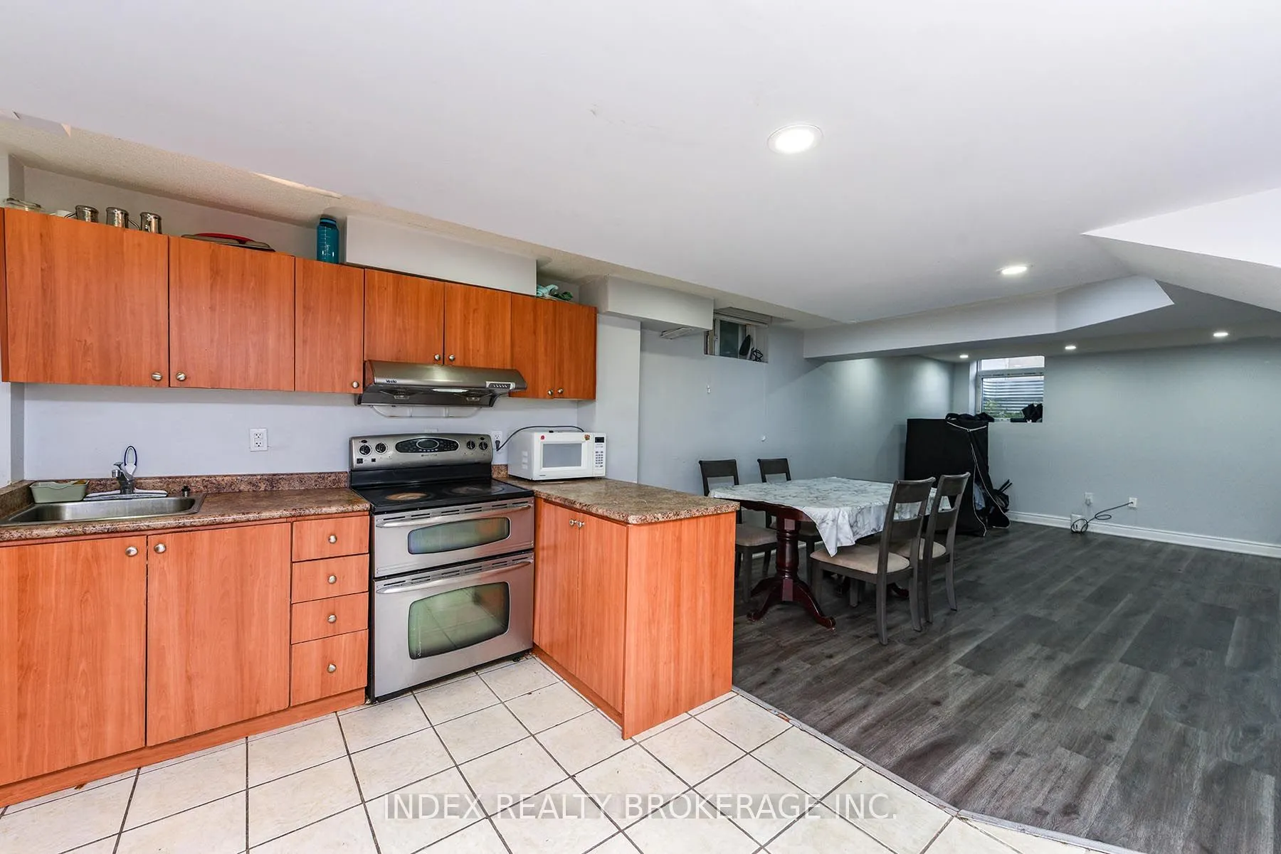 33 Portstewart Crescent