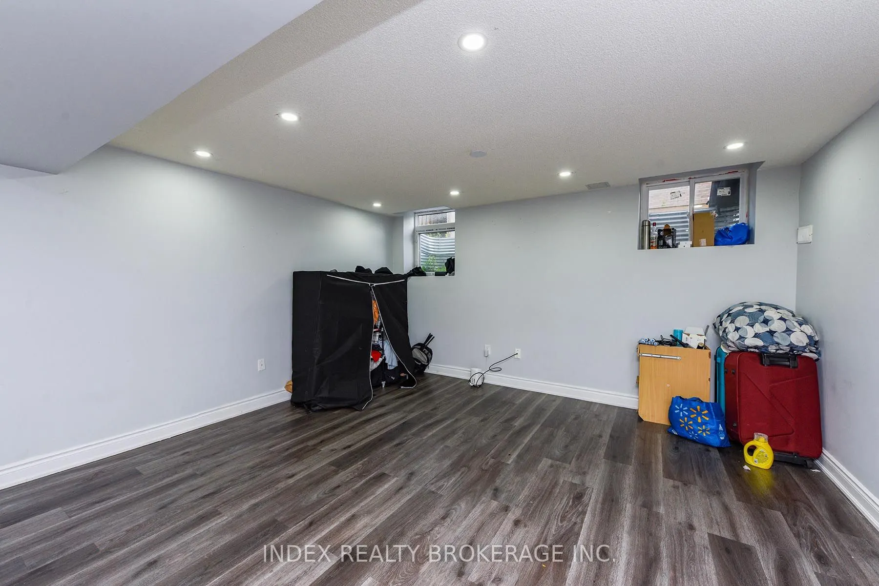 33 Portstewart Crescent