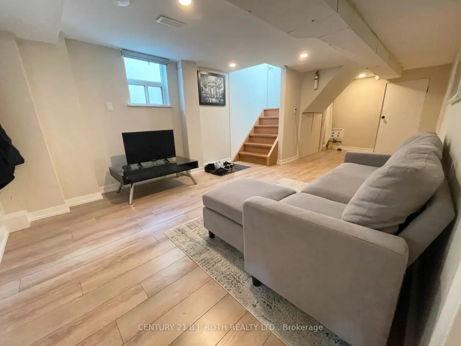 7 Ashmore Avenue, #Lower