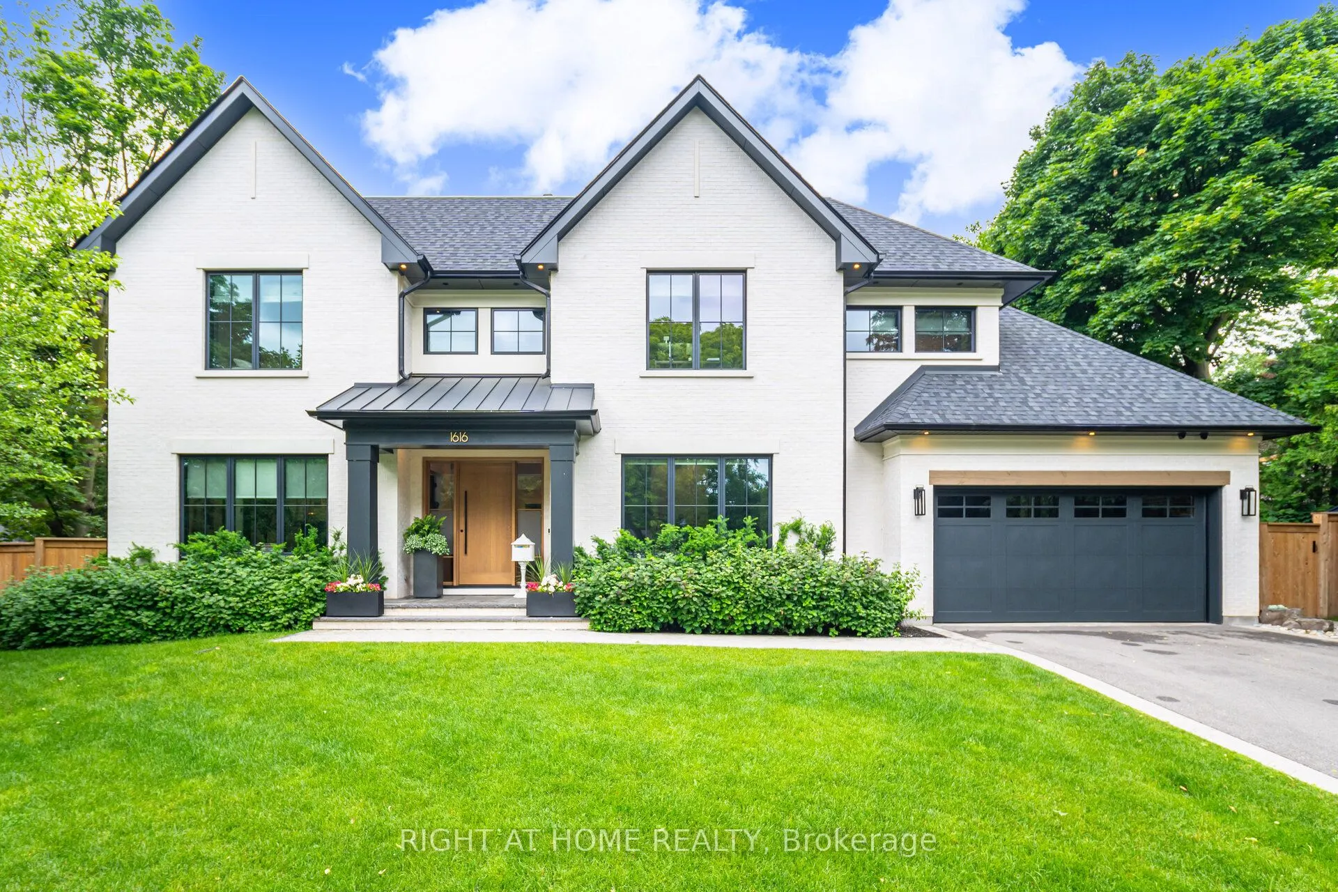 1616 Brasswood Road