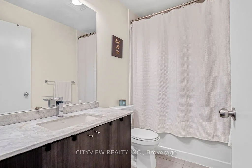 510 Curran Place, #808