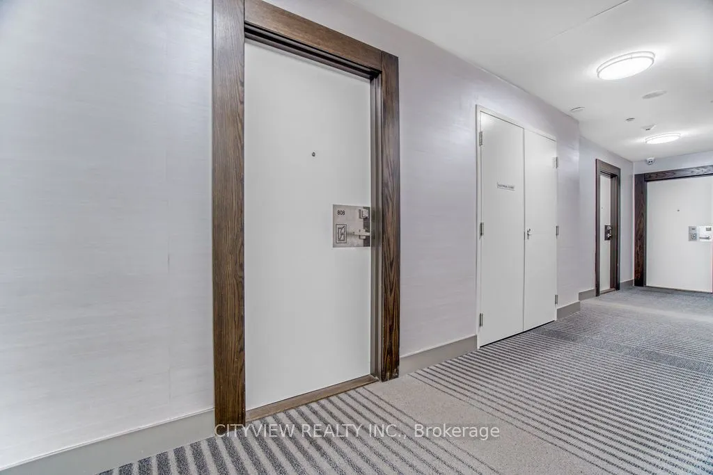 510 Curran Place, #808