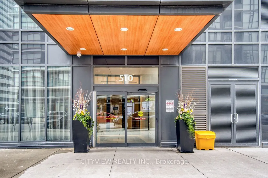 510 Curran Place, #808