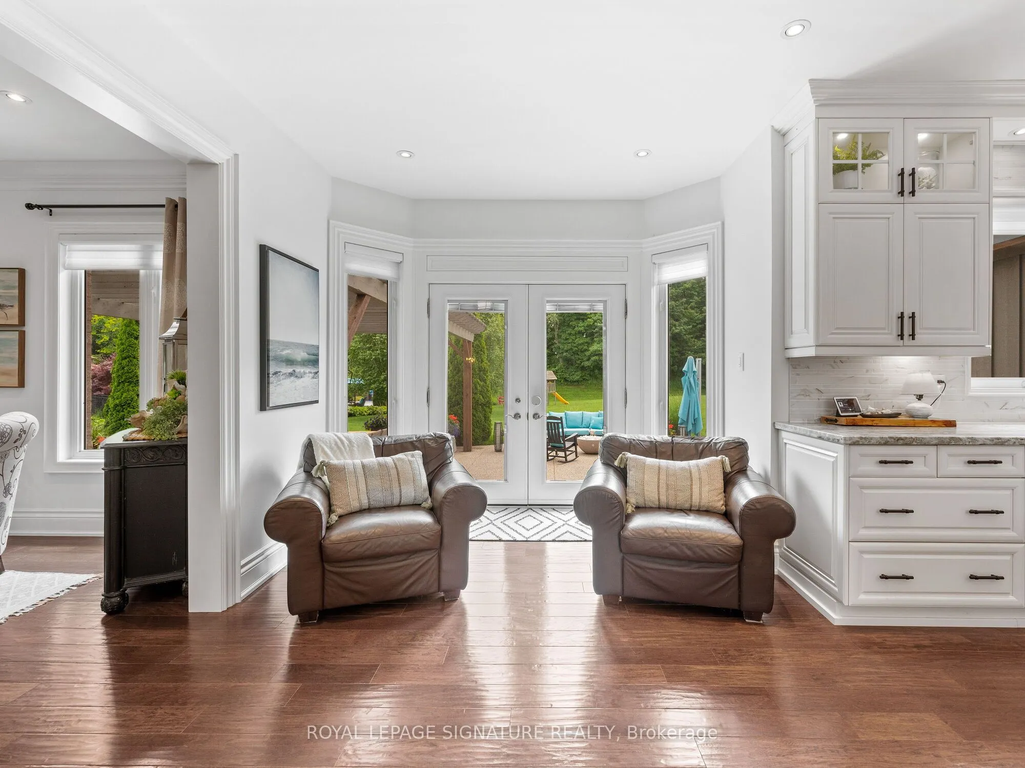 10 Forest Ridge Crescent