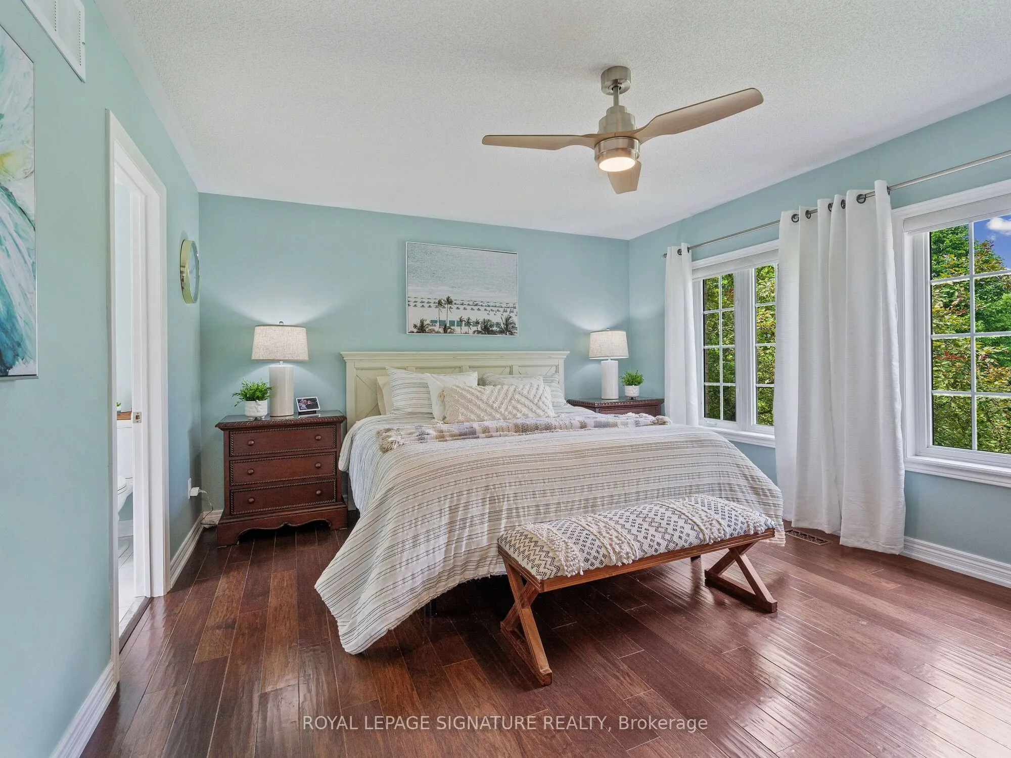 10 Forest Ridge Crescent