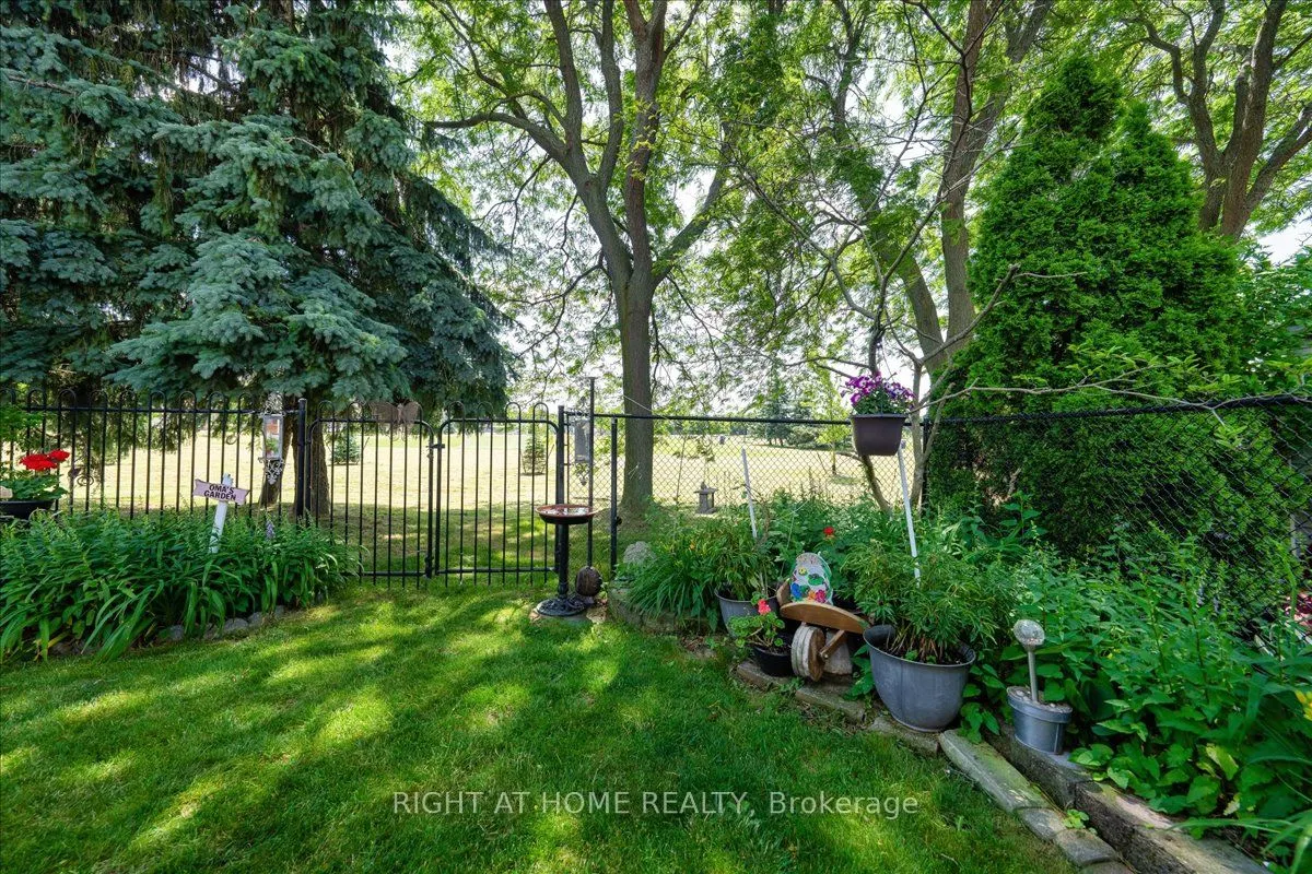 956 Winterton Way