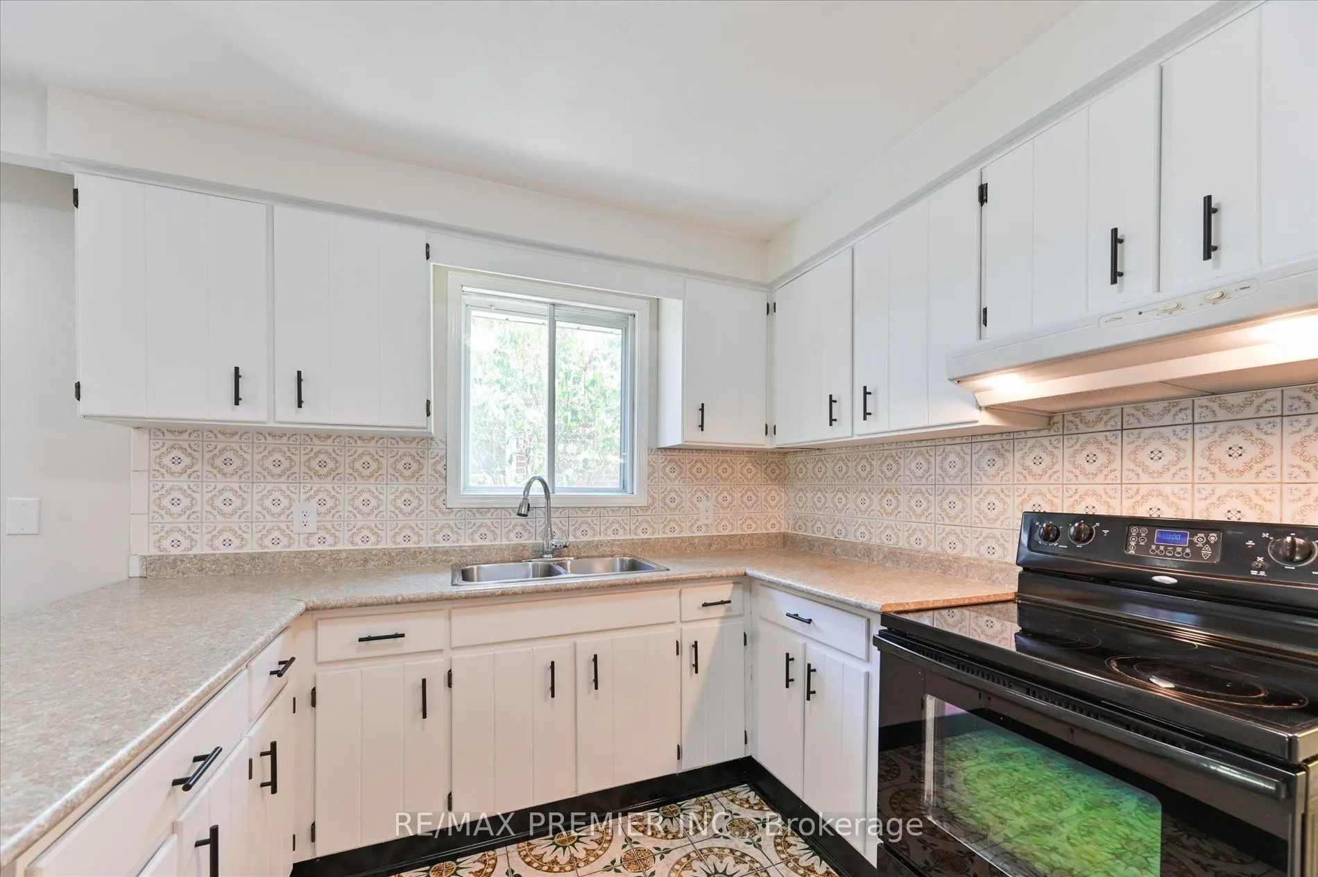 44 Petunias Road