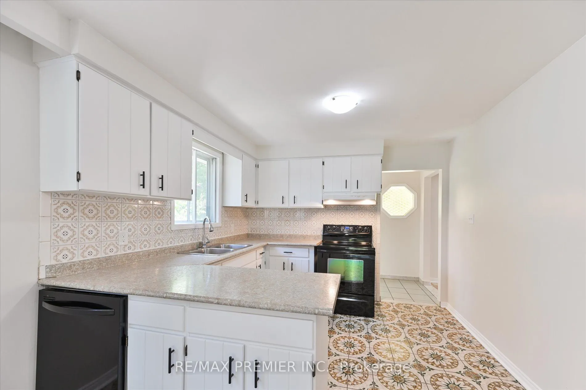 44 Petunias Road