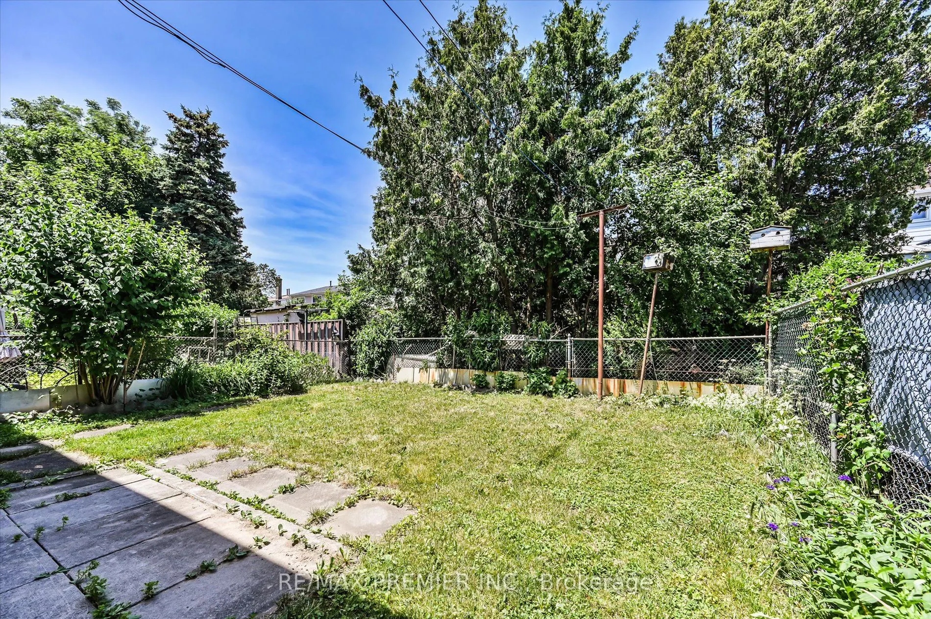 44 Petunias Road