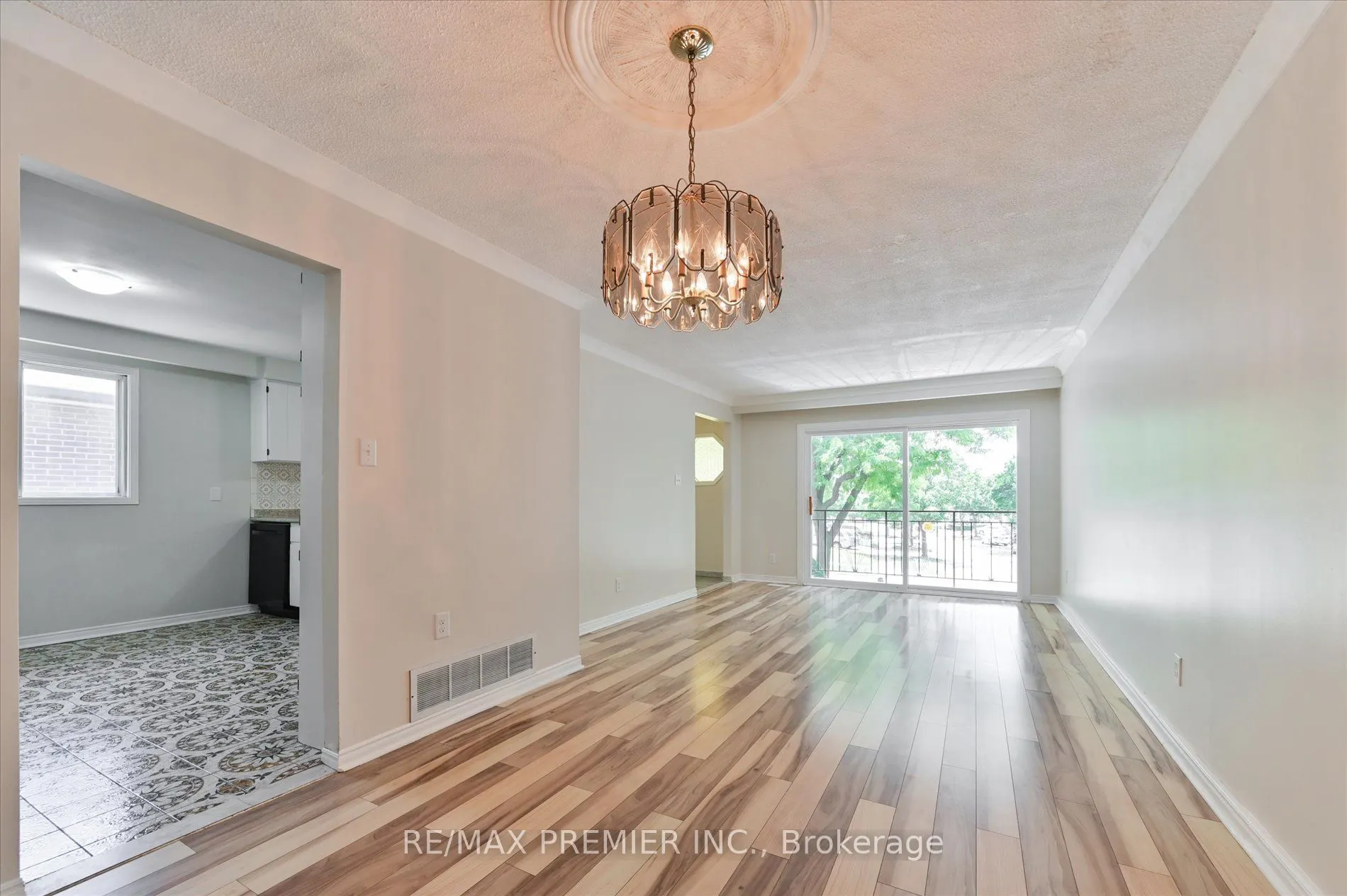 44 Petunias Road
