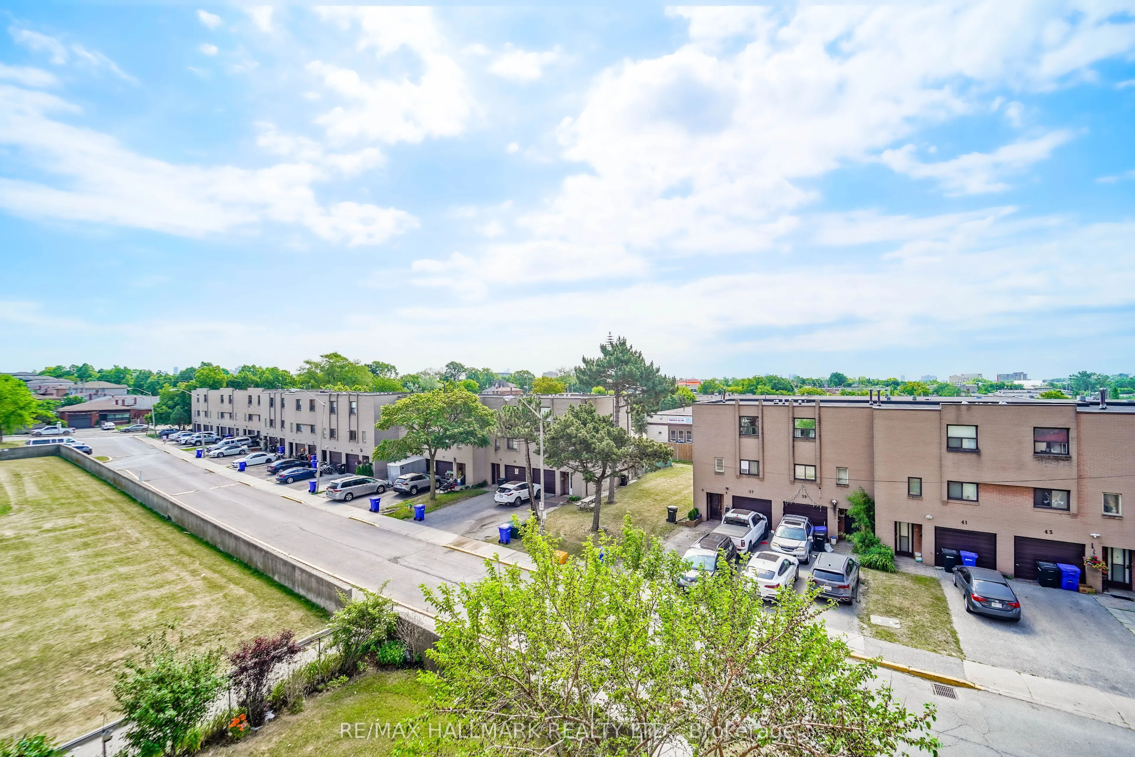 50 LOTHERTON Pathway, #411