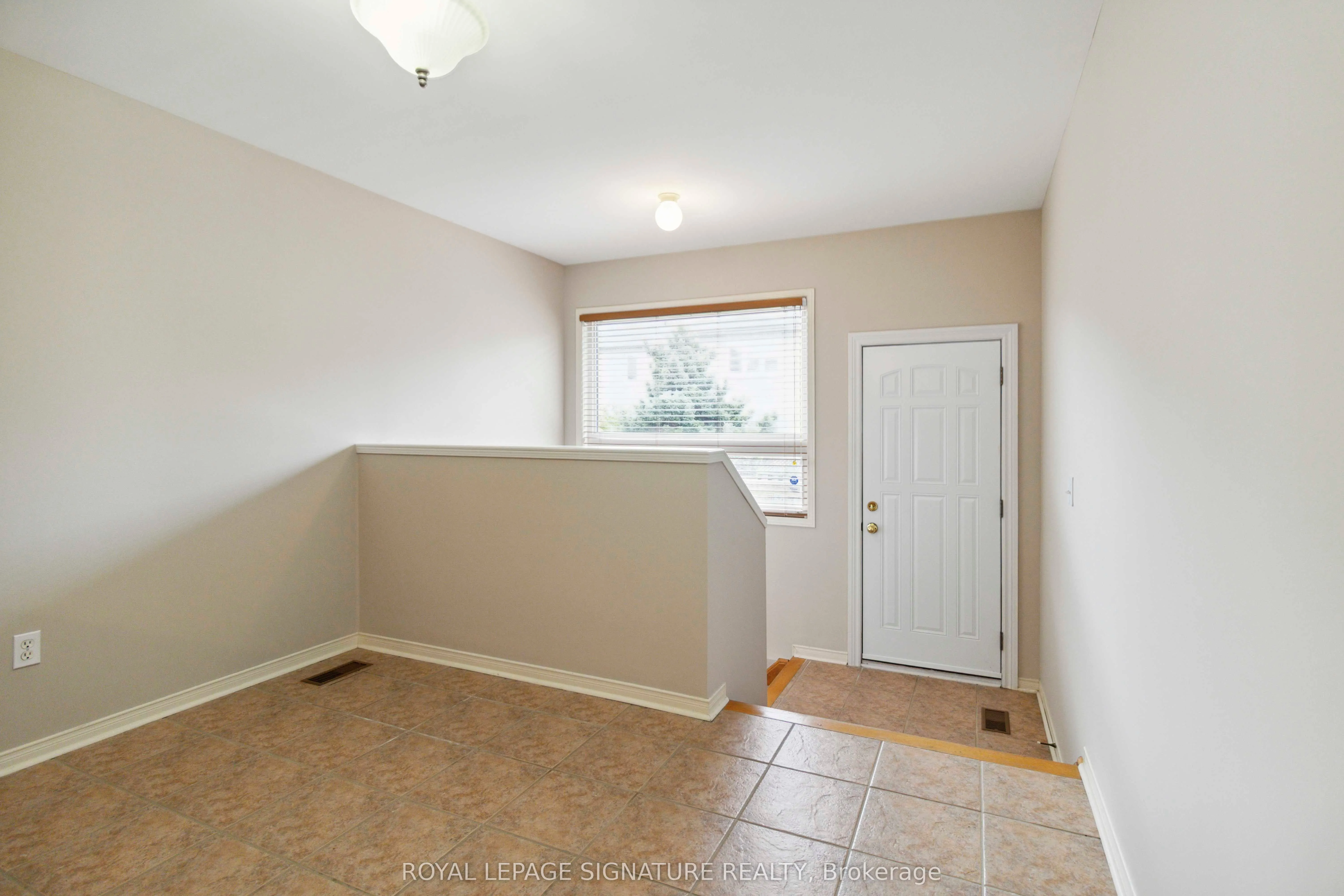 3436 Sunlight Street