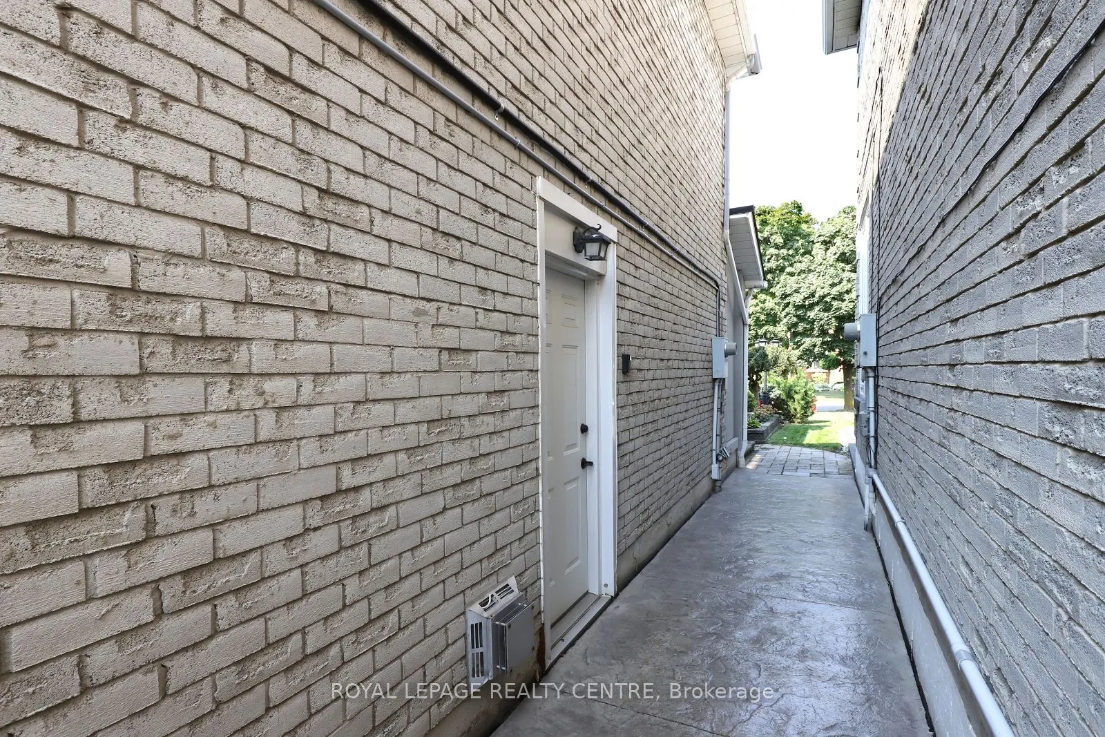 598 Pilcom Court