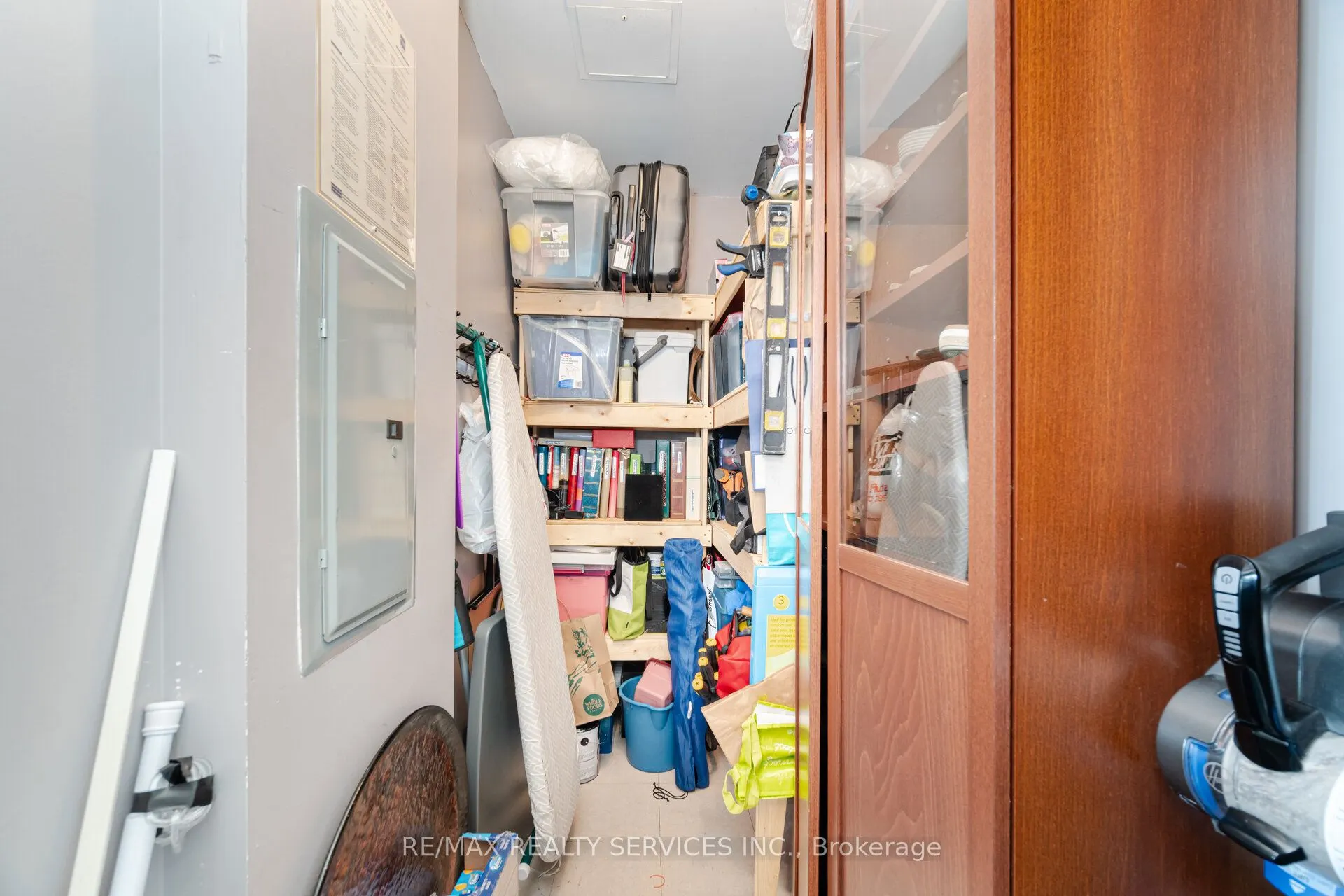 12 Laurelcrest Street, #1213