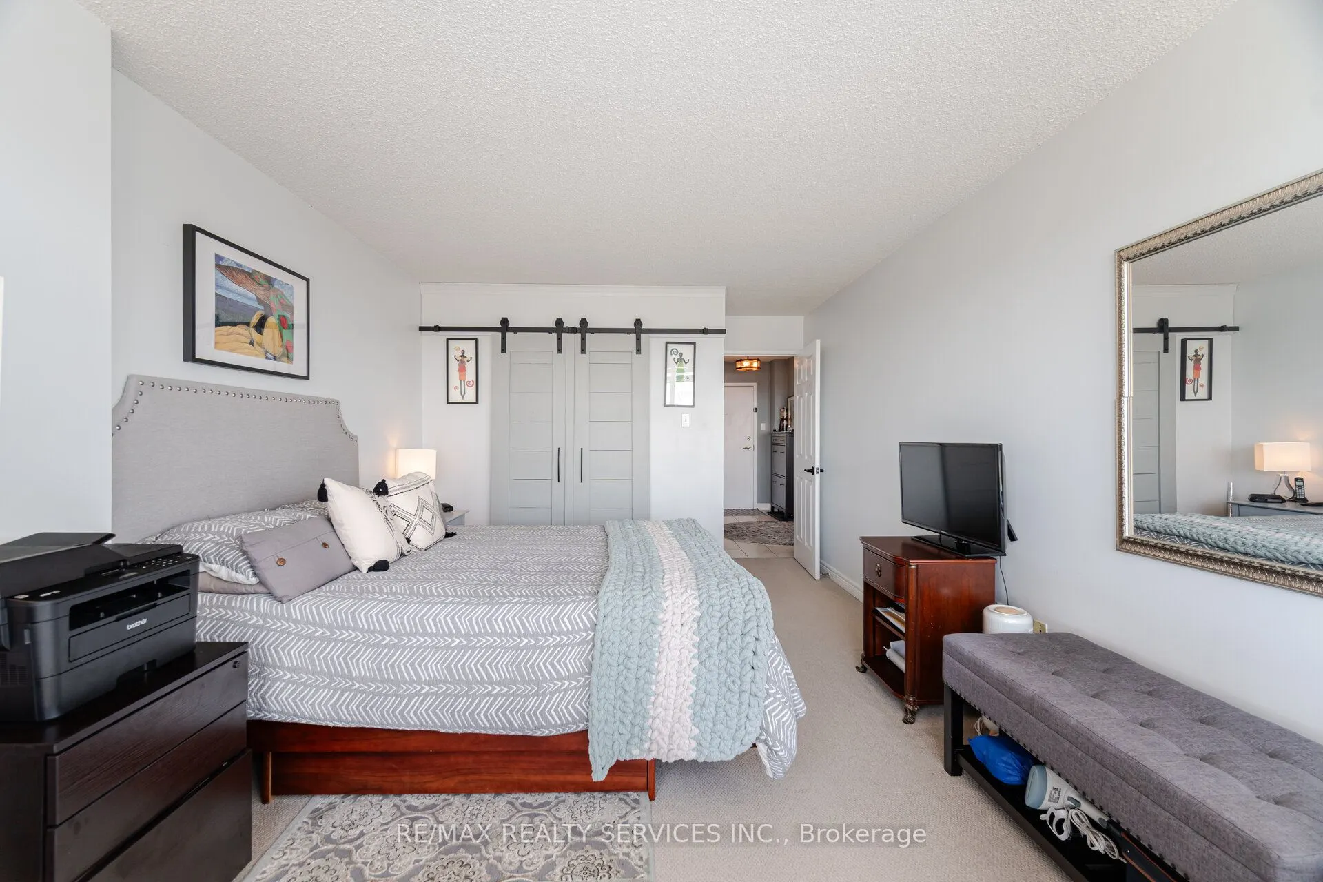 12 Laurelcrest Street, #1213