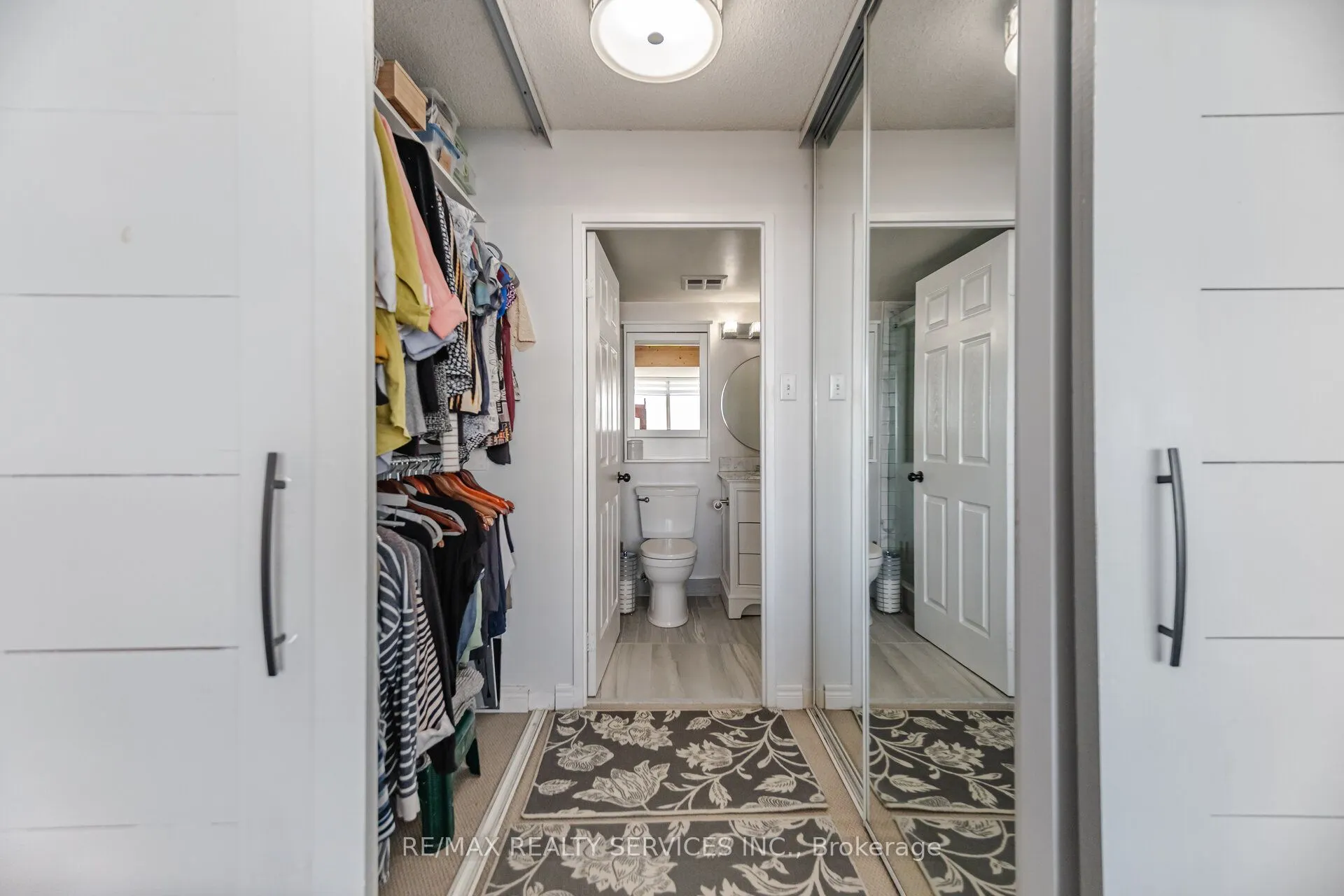 12 Laurelcrest Street, #1213