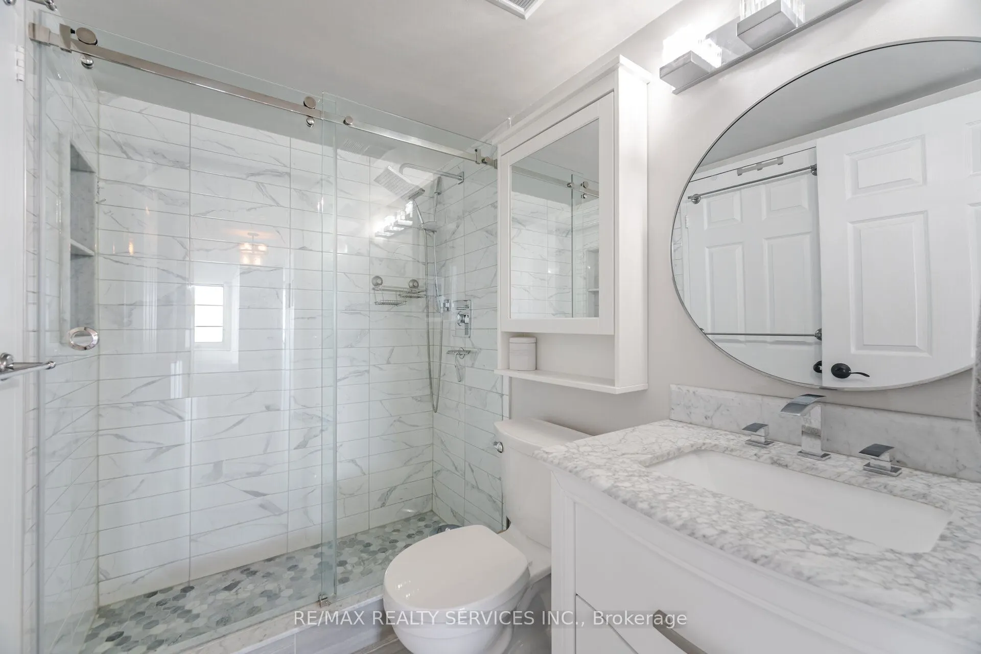 12 Laurelcrest Street, #1213