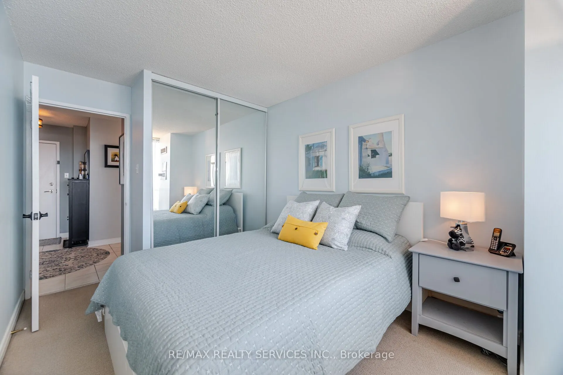12 Laurelcrest Street, #1213