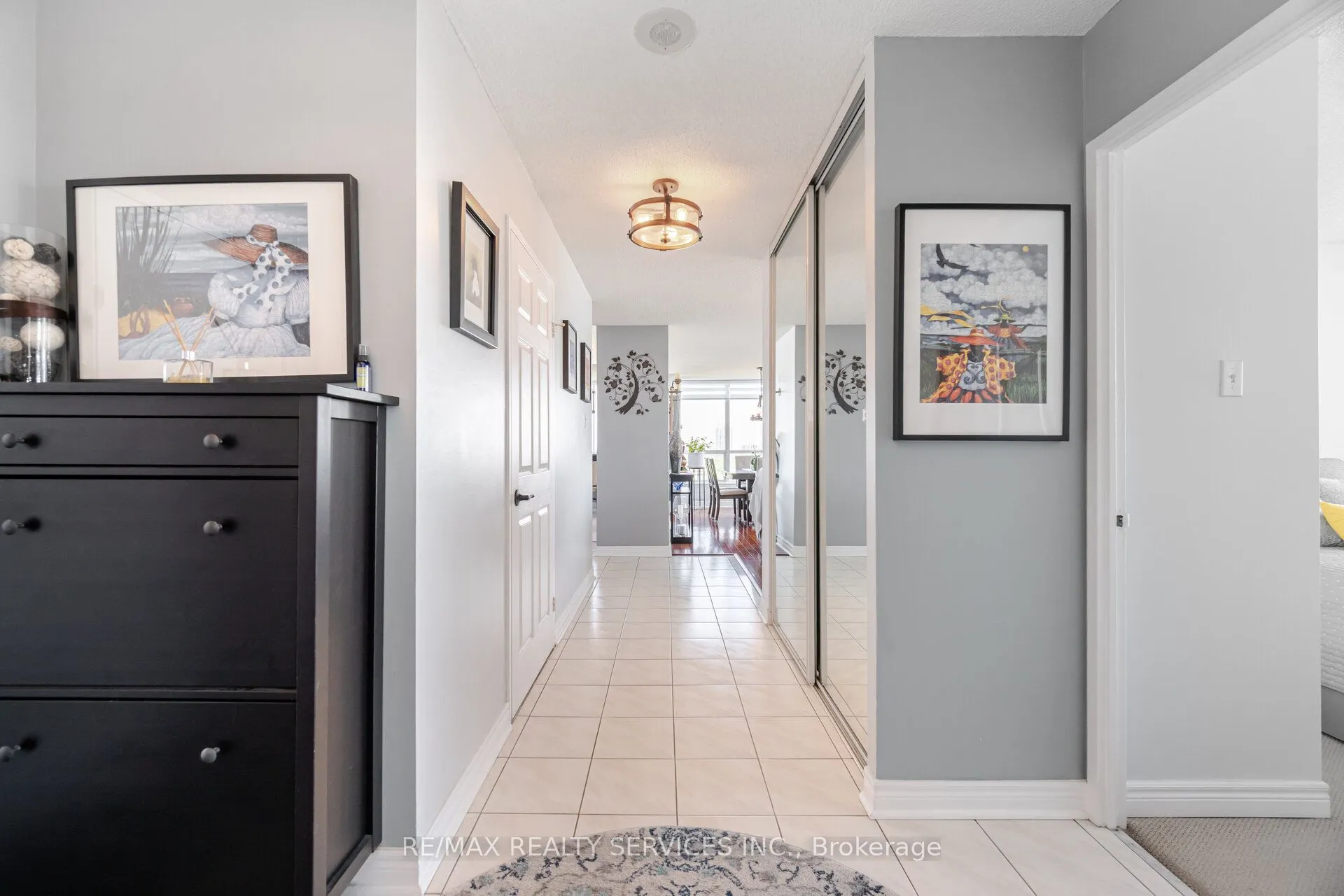 12 Laurelcrest Street, #1213