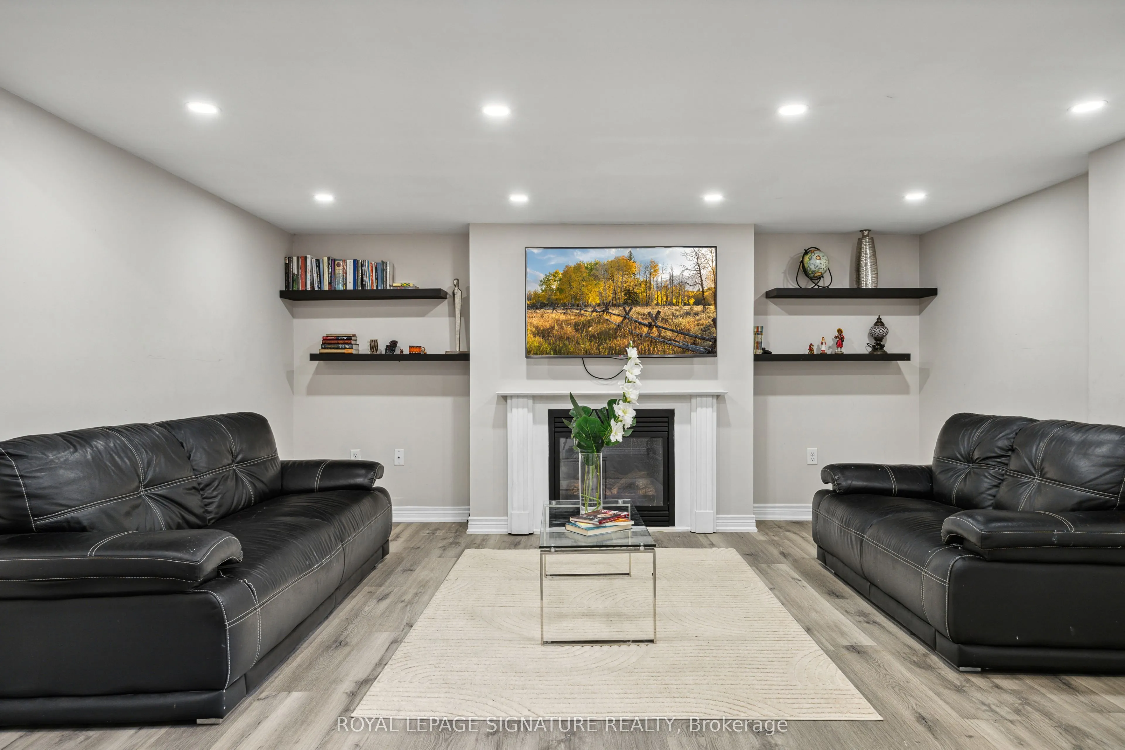 3275 Stalybridge Drive, #18