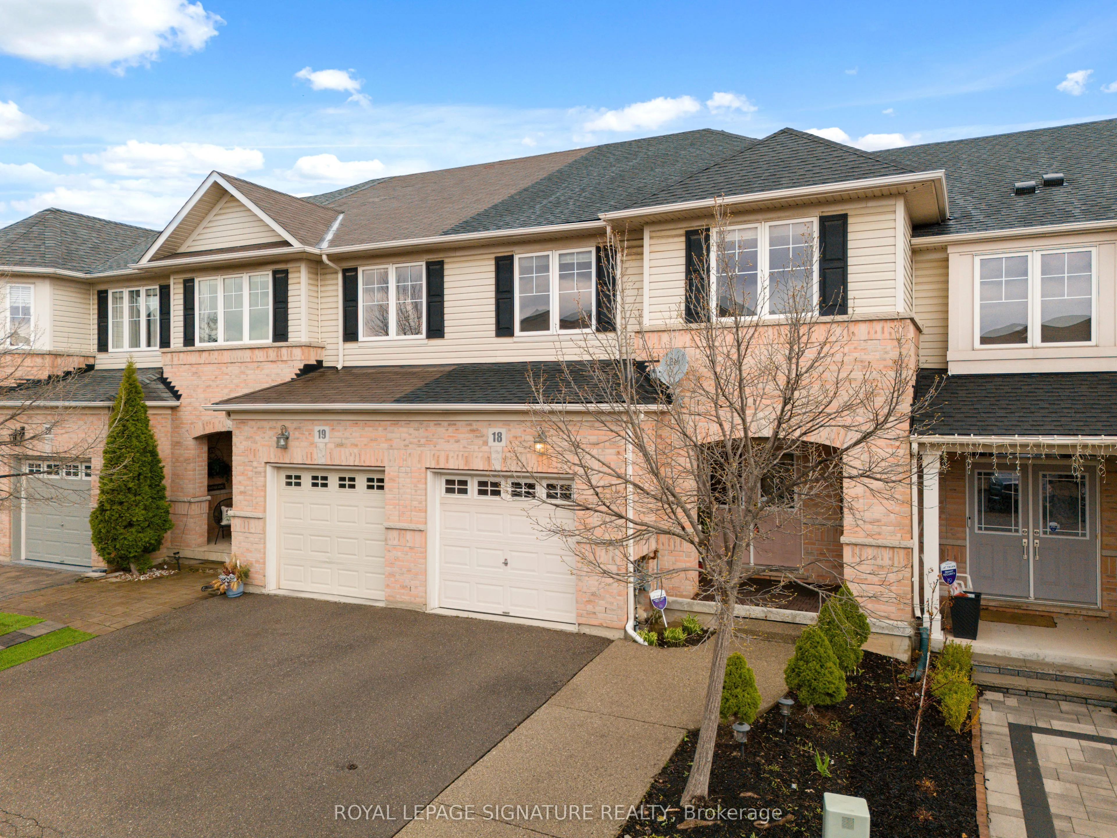 3275 Stalybridge Drive, #18