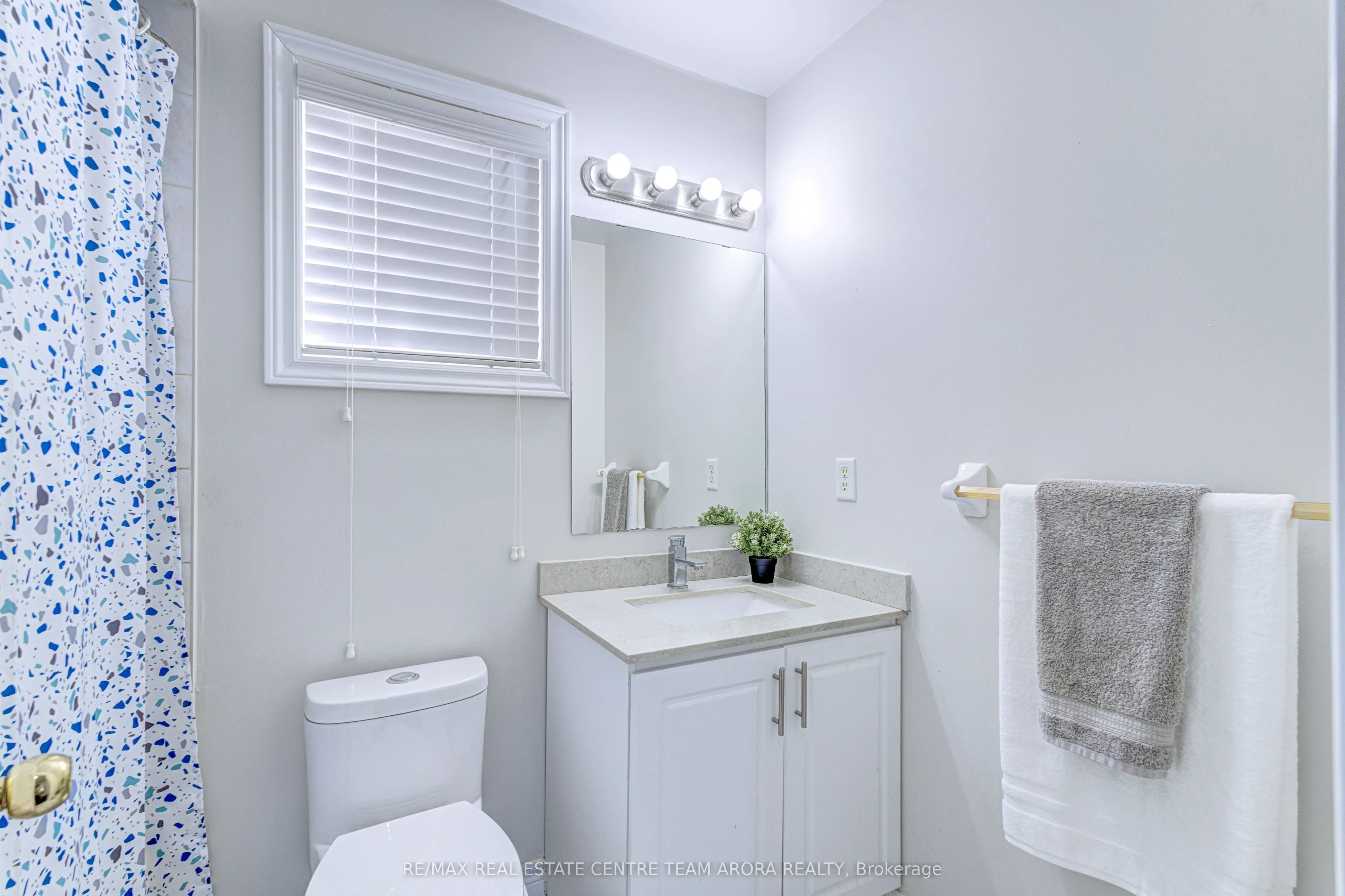 85 Ridgemore Crescent