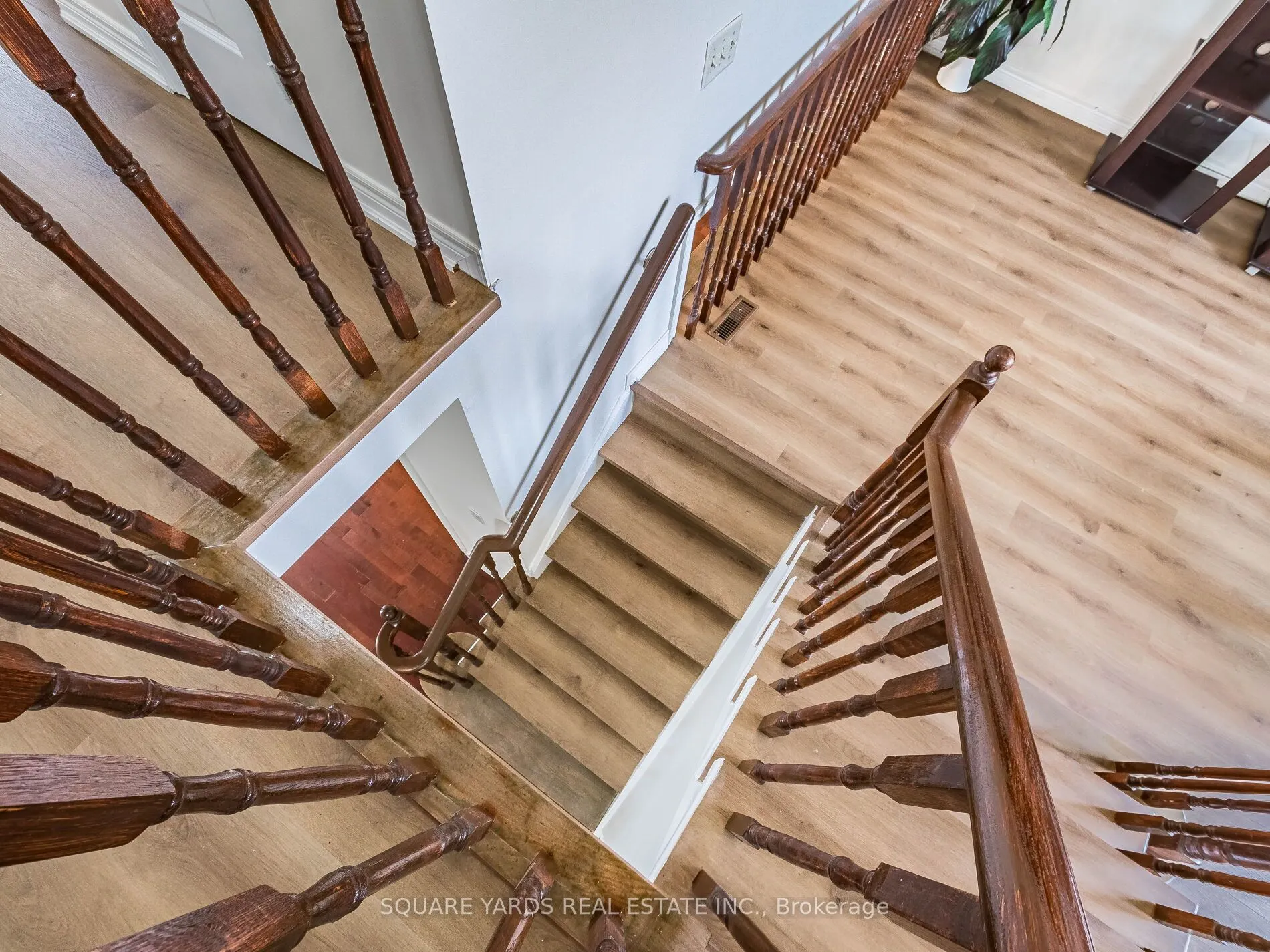 8 Brambank Crescent