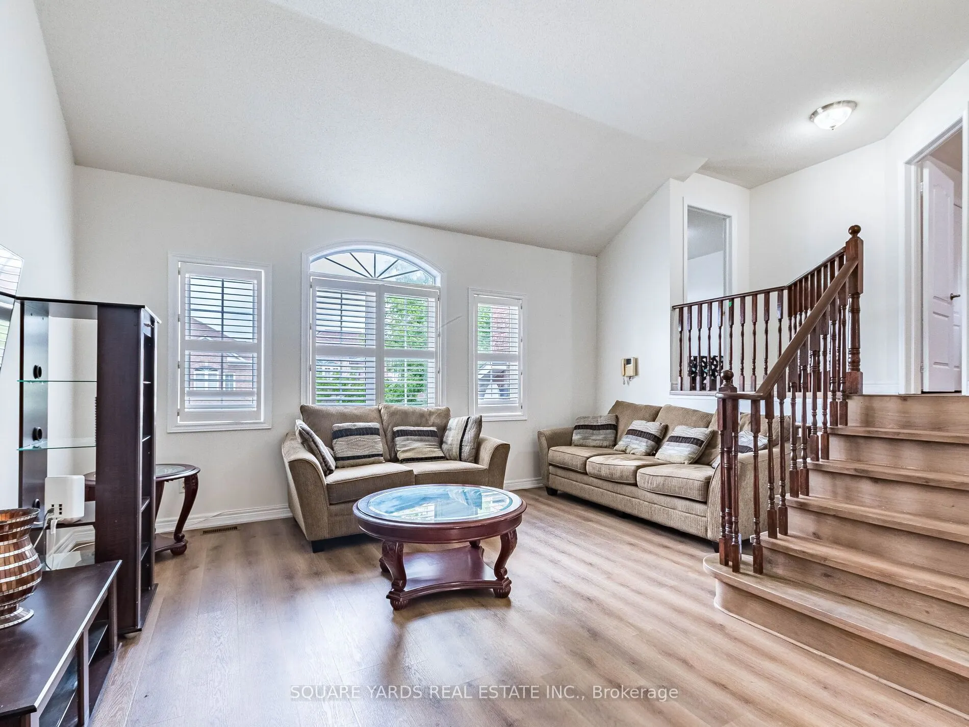 8 Brambank Crescent
