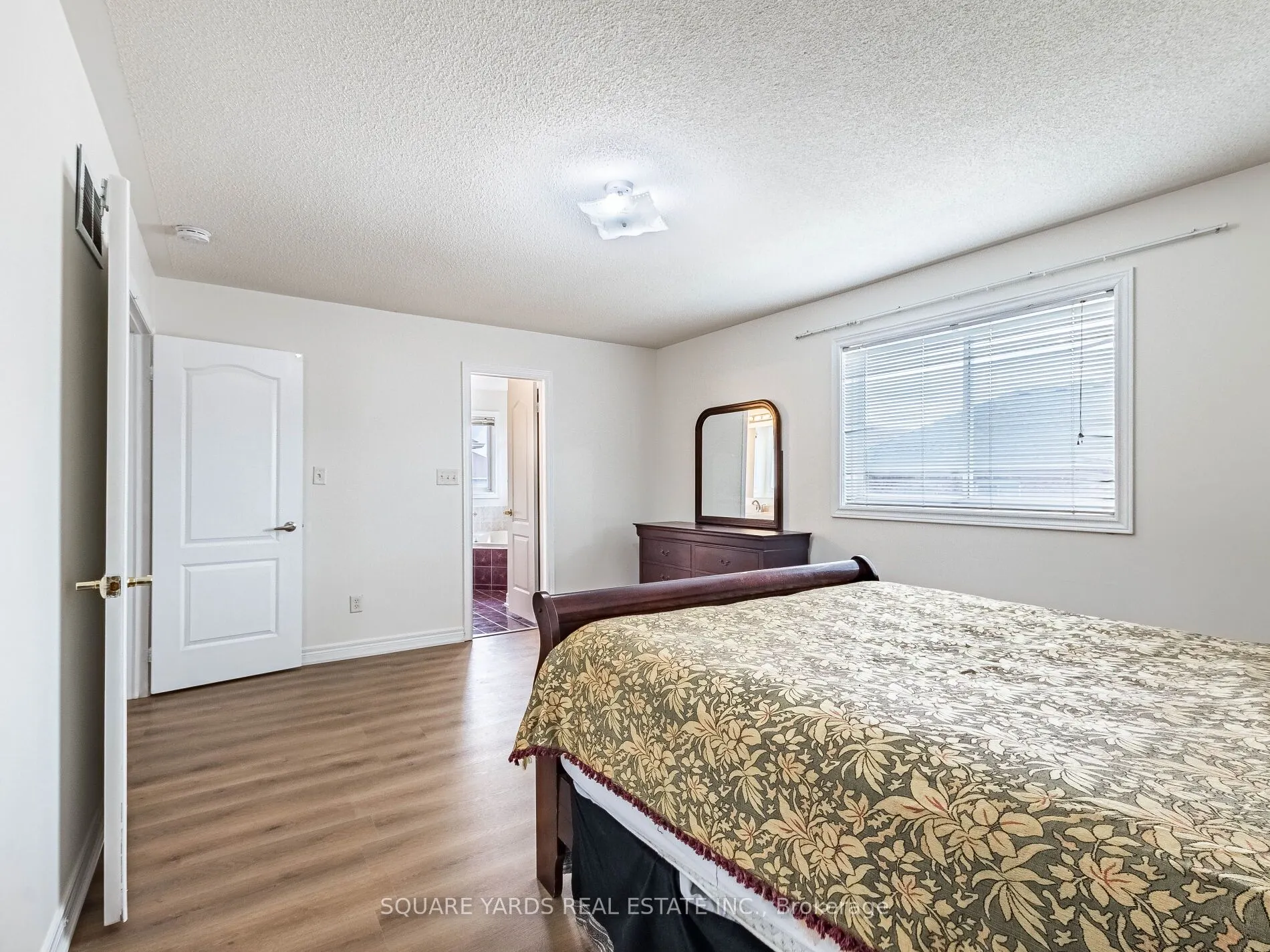 8 Brambank Crescent