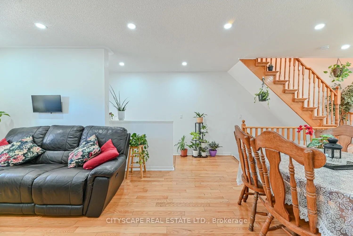 3020 Cedarglen Gate, #35