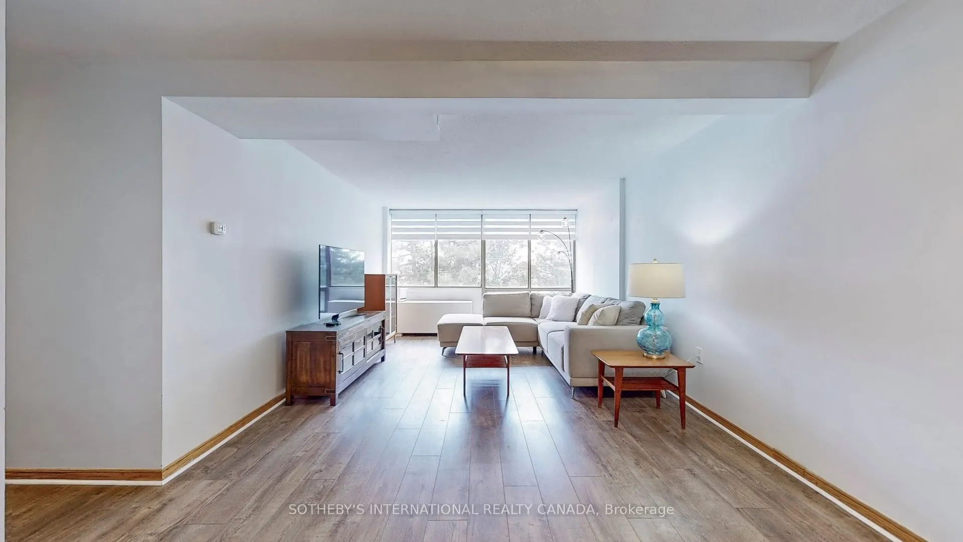25 Fairview Road W, #406