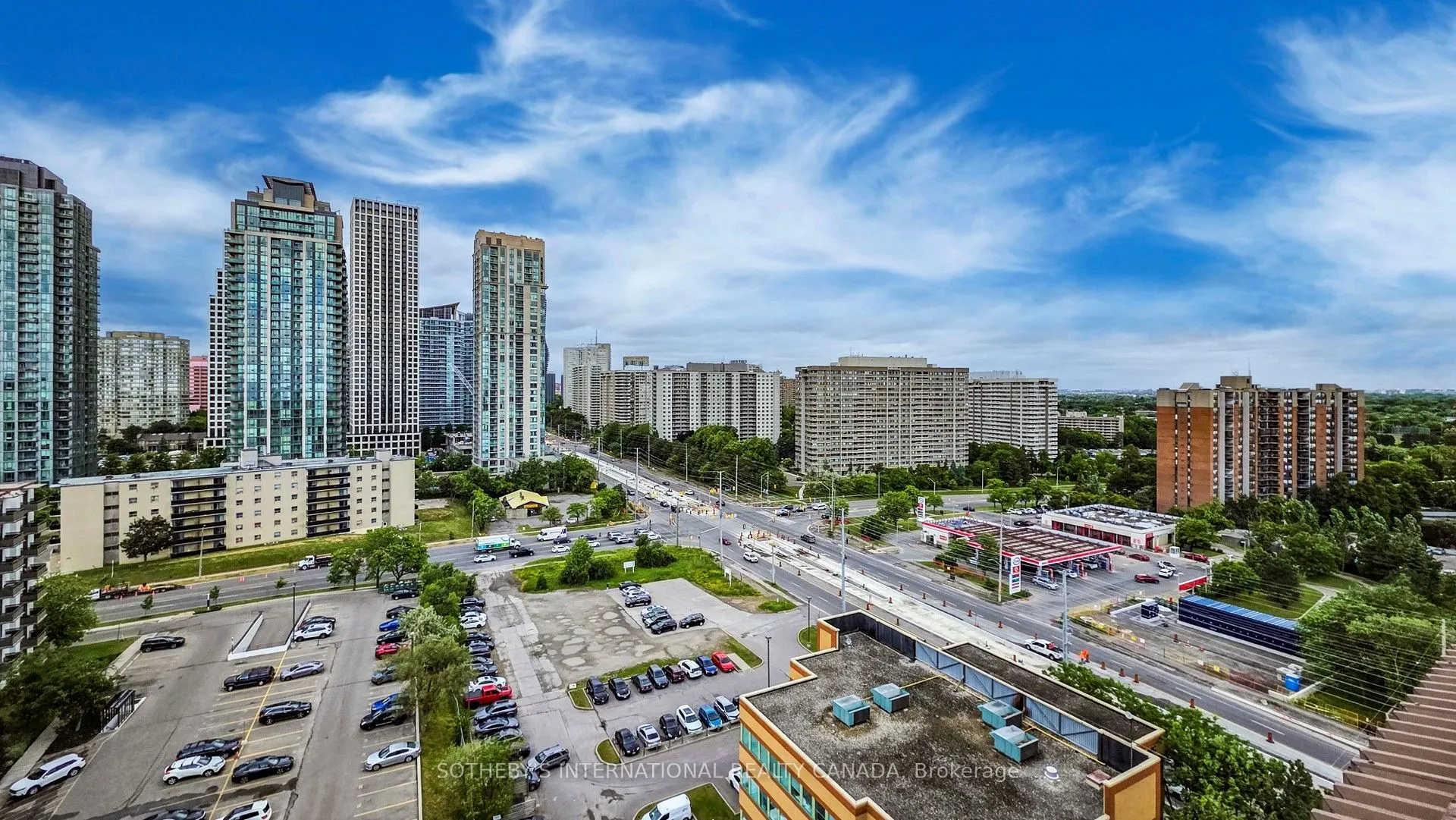 25 Fairview Road W, #406